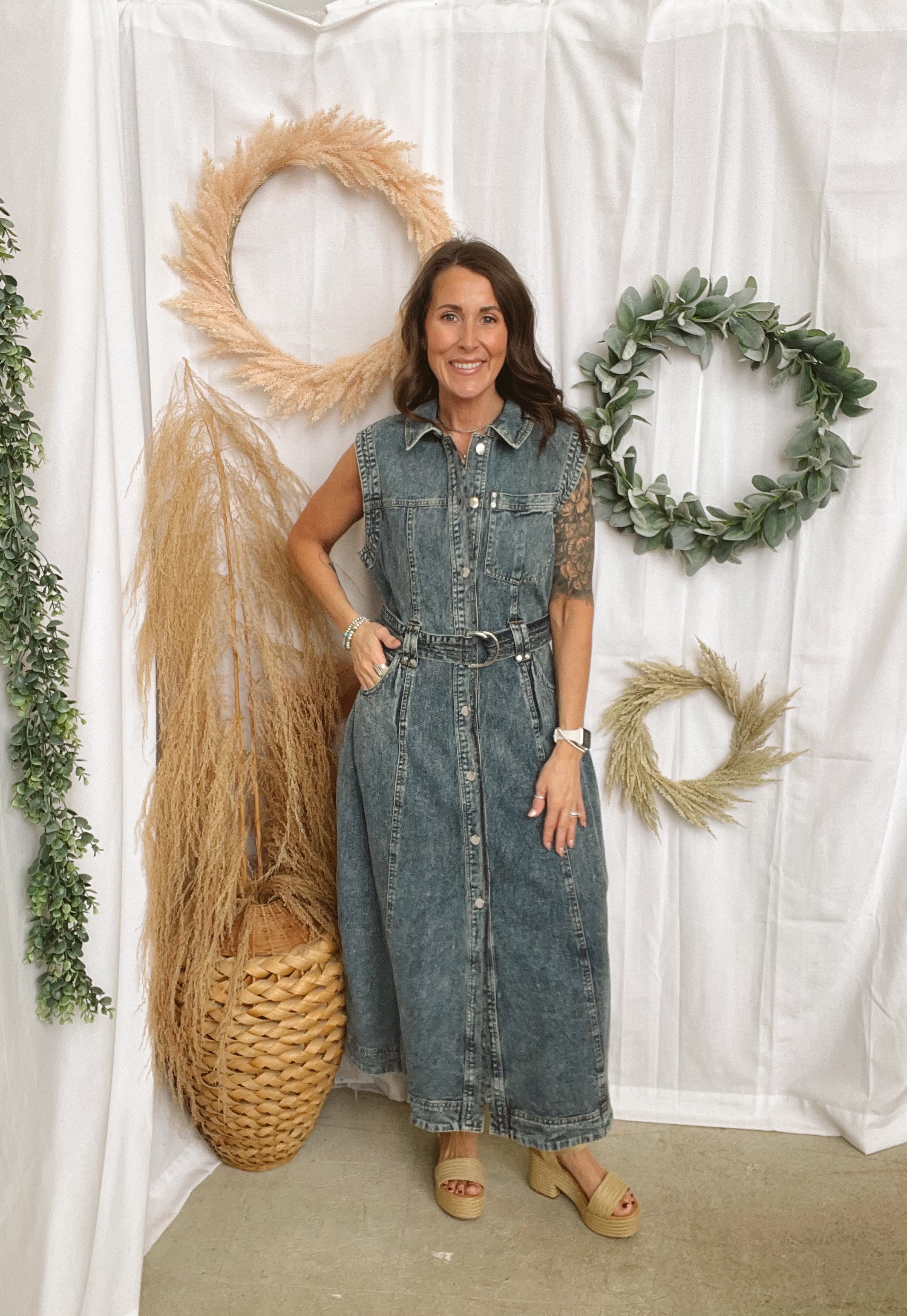 Elan Midi Denim Dress-Dresses-elan-The Silo Boutique, Women's Fashion Boutique Located in Warren and Grand Forks North Dakota