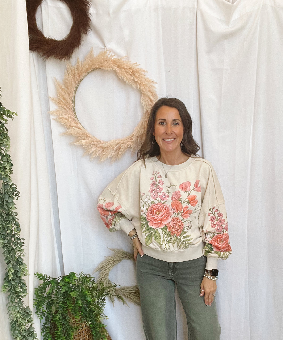 Vintage Botanical Floral Sweatshirt-Beige-Sweatshirts-davi-The Silo Boutique, Women's Fashion Boutique Located in Warren and Grand Forks North Dakota