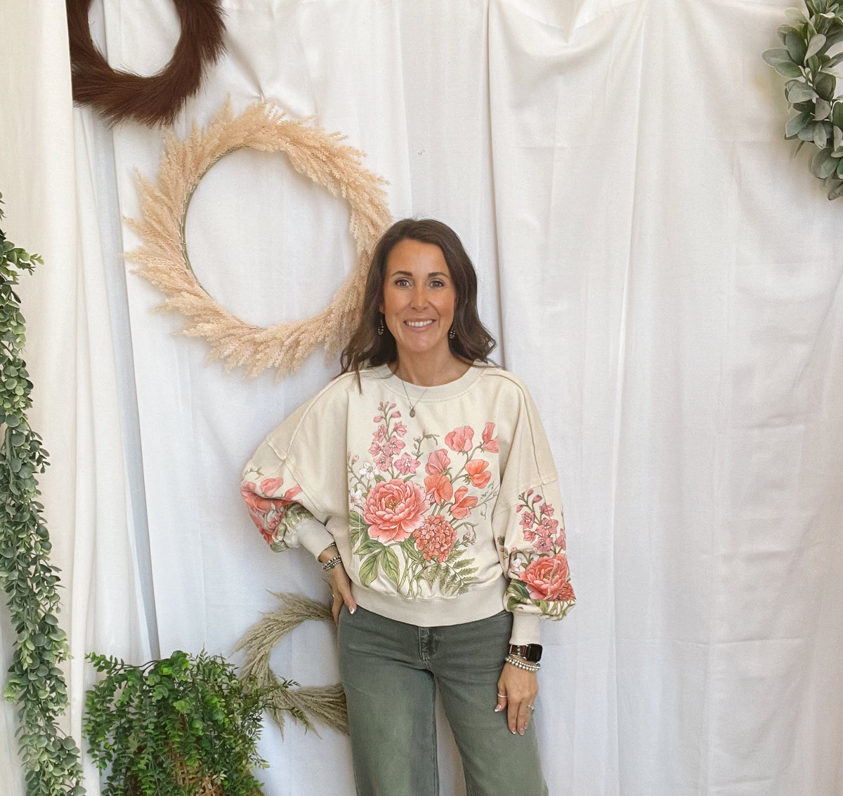 Vintage Botanical Floral Sweatshirt-Beige-Sweatshirts-davi-The Silo Boutique, Women's Fashion Boutique Located in Warren and Grand Forks North Dakota