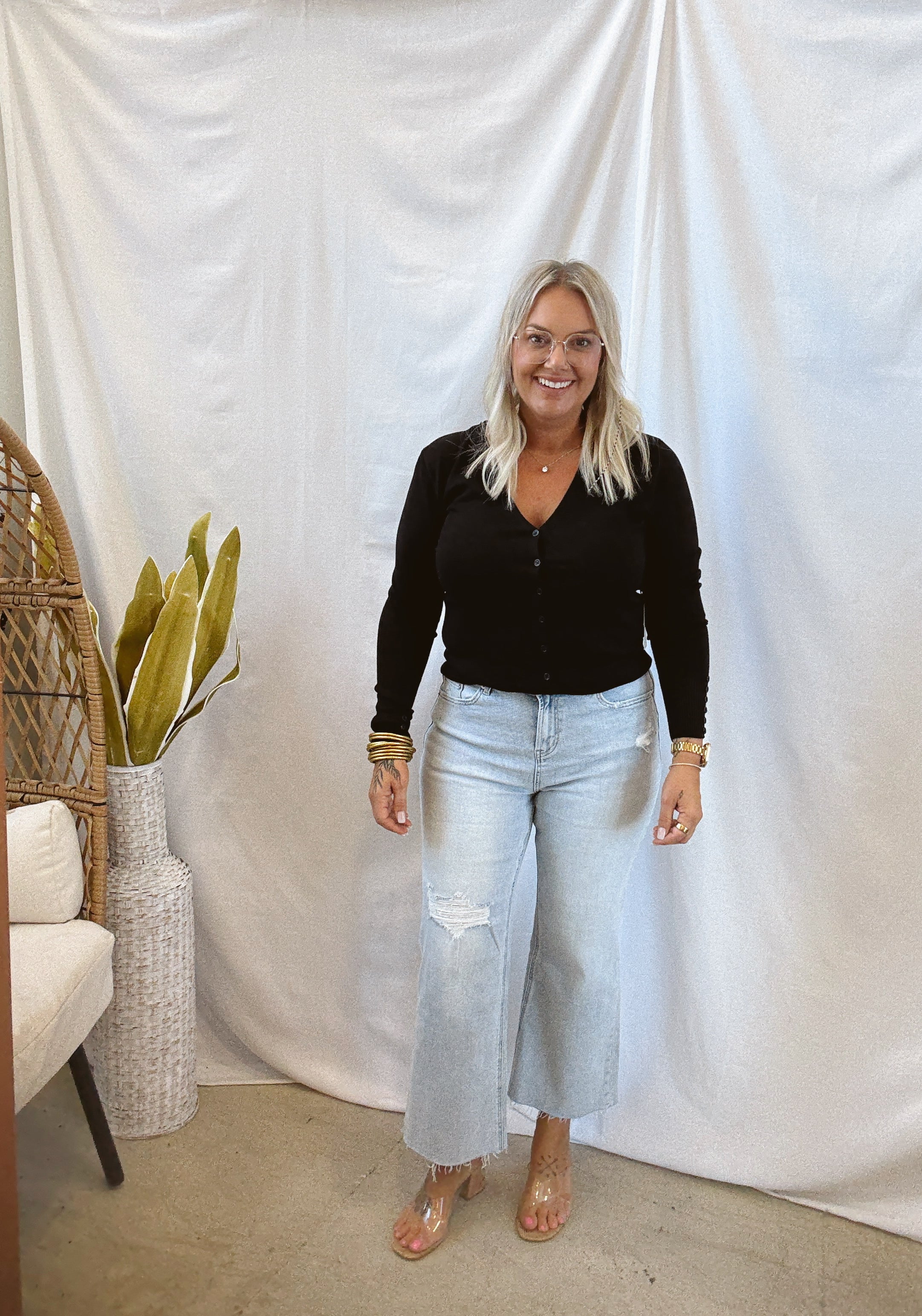 Mica Light Cloudy Jeans-Jeans-mica-The Silo Boutique, Women's Fashion Boutique Located in Warren and Grand Forks North Dakota