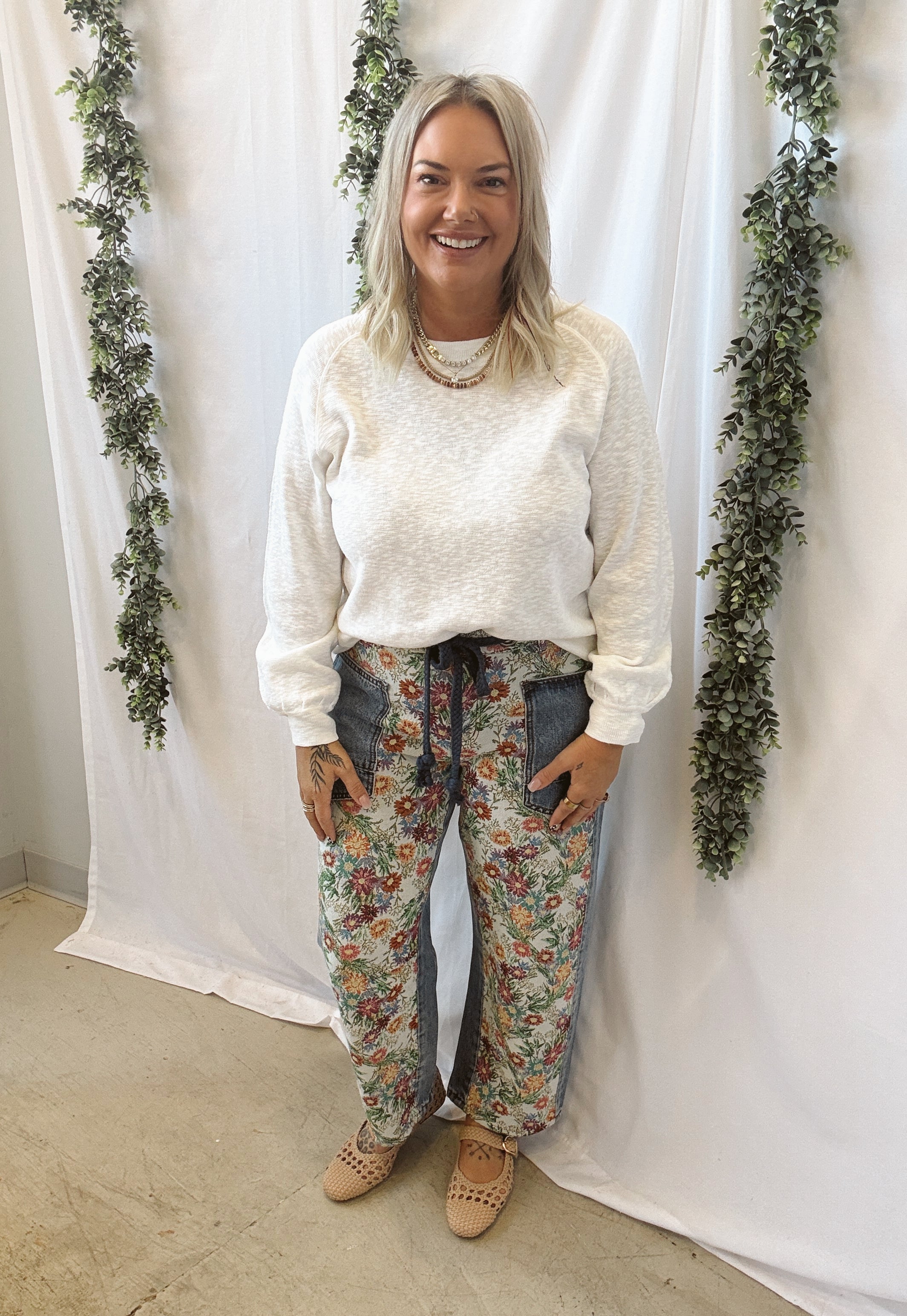 Oli and Hali Floral Barrel Jeans-Jeans-oli-The Silo Boutique, Women's Fashion Boutique Located in Warren and Grand Forks North Dakota