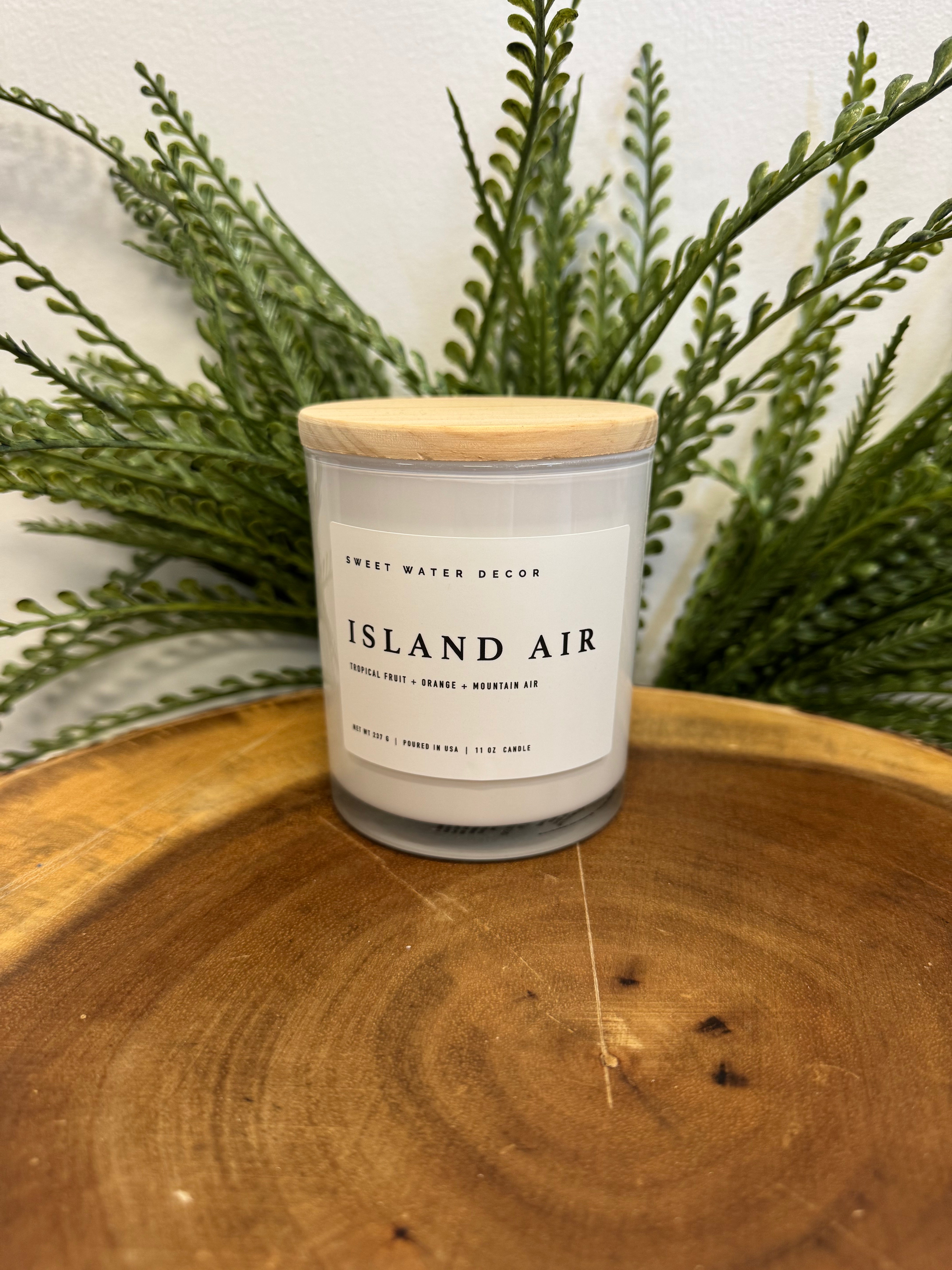 Sweet Water Decor 11 oz Candle-Candles-sweet water decor-The Silo Boutique, Women's Fashion Boutique Located in Warren and Grand Forks North Dakota