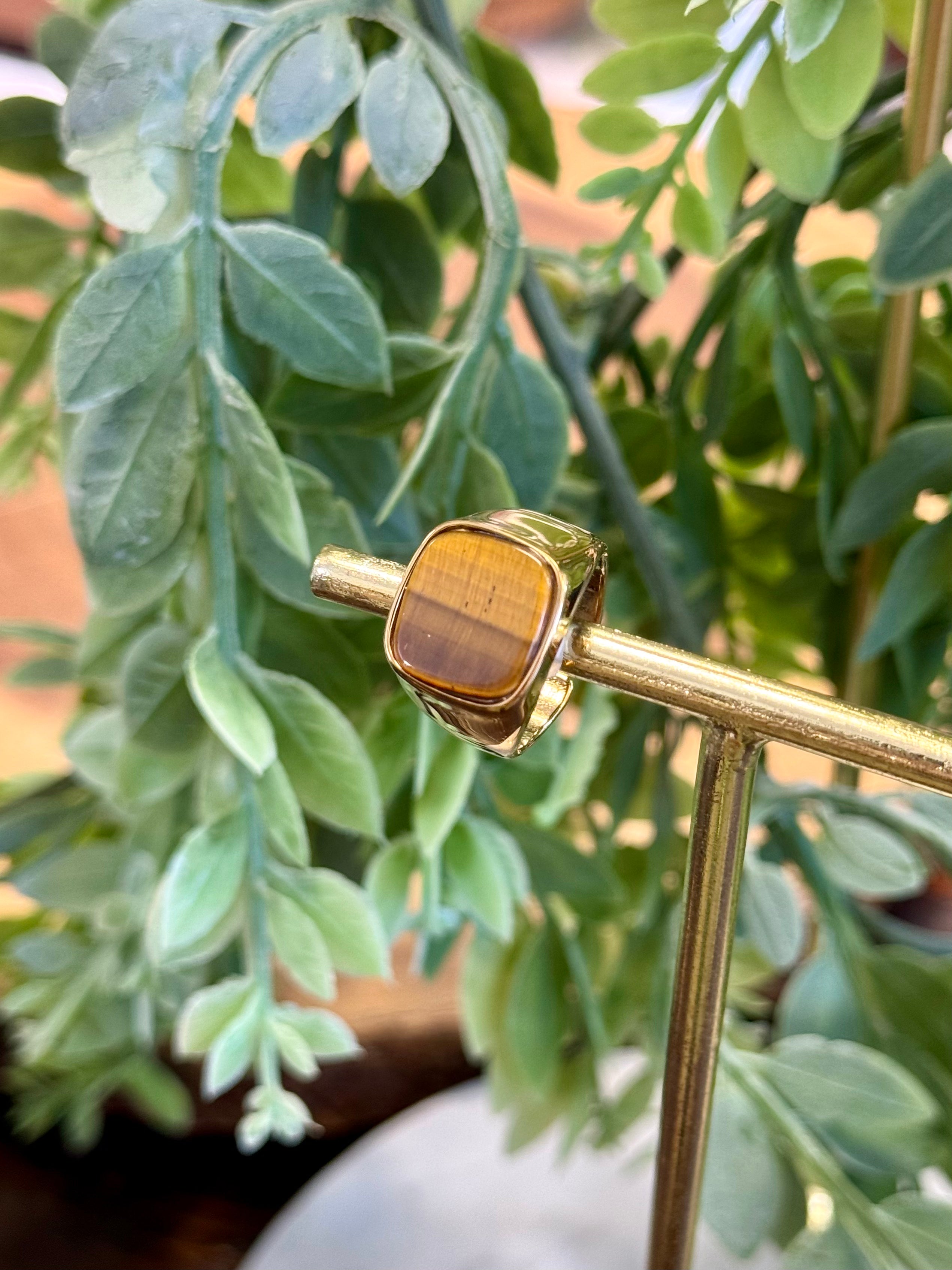 Brown Oval Stone Ring-Rings-fame-The Silo Boutique, Women's Fashion Boutique Located in Warren and Grand Forks North Dakota