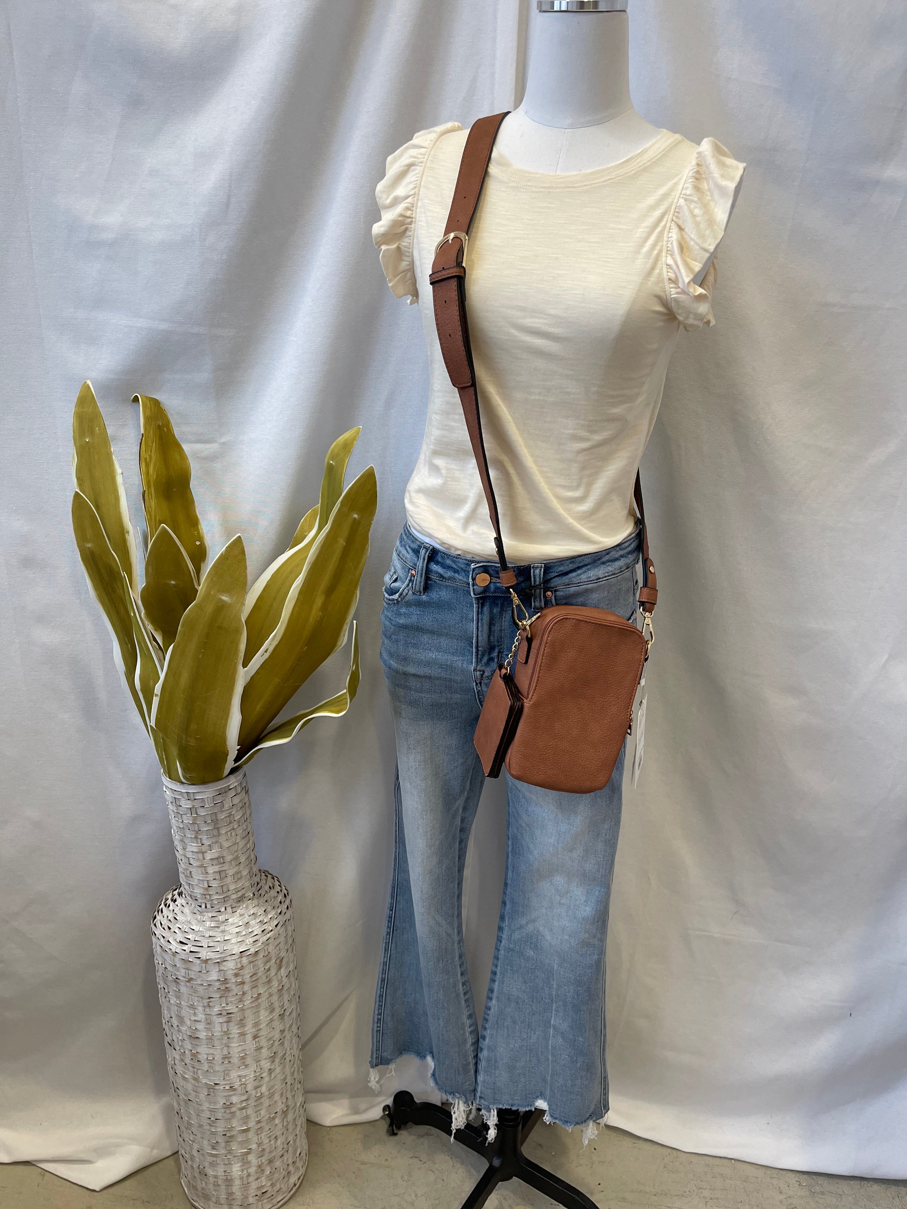 Jen and Co Parker Purse-Tan-Jen and Co-The Silo Boutique, Women's Fashion Boutique Located in Warren and Grand Forks North Dakota