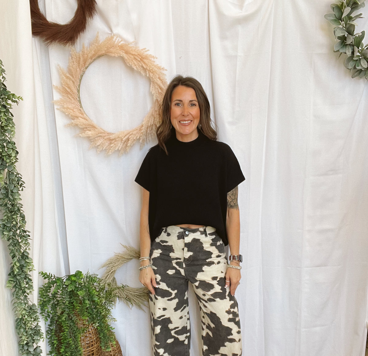 Betty Short Sleeve Sweater-Black-Sweaters-Zenana-The Silo Boutique, Women's Fashion Boutique Located in Warren and Grand Forks North Dakota