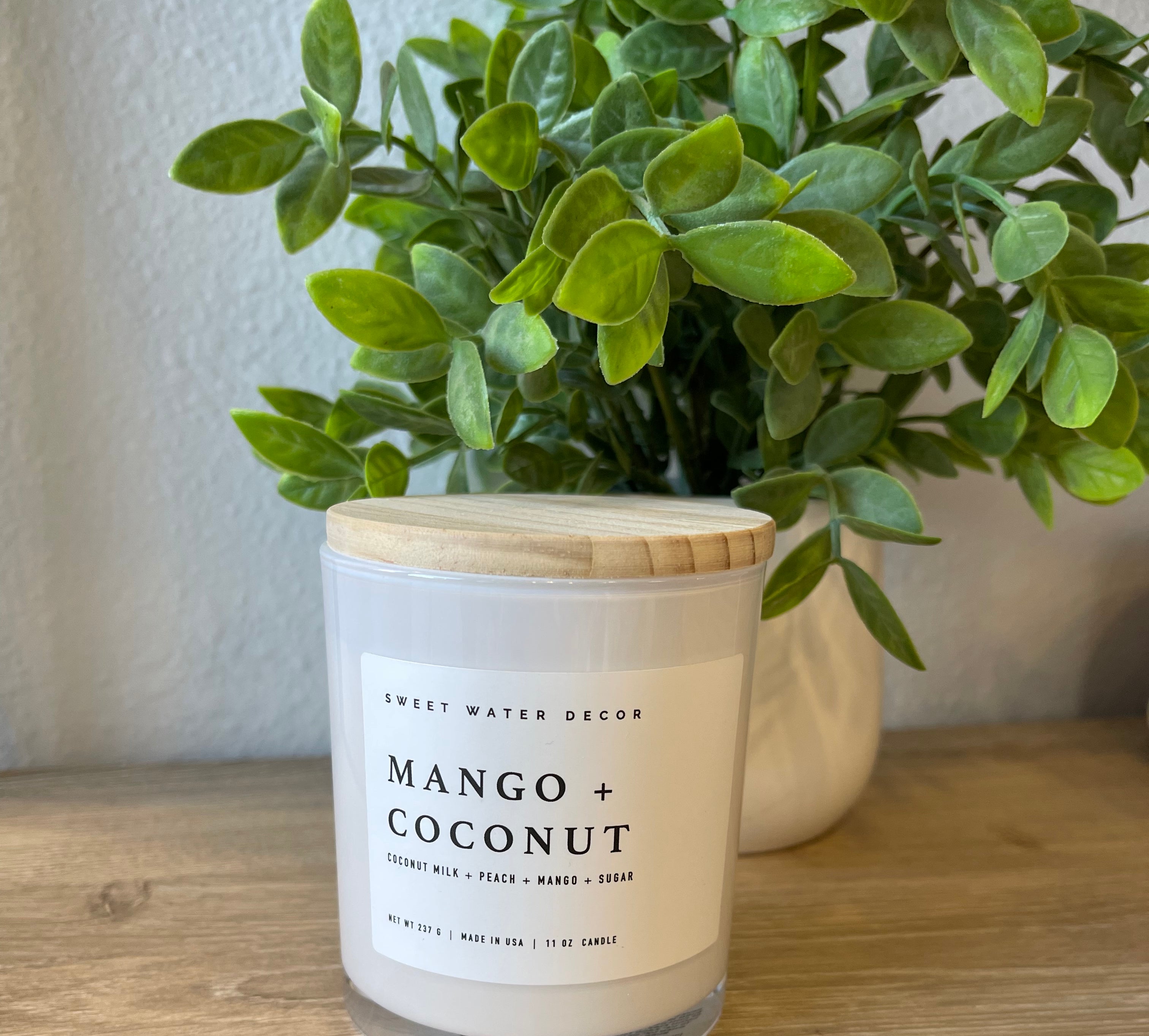 Sweet Water 11 oz Soy Candle-Candles-sweet water decor-The Silo Boutique, Women's Fashion Boutique Located in Warren and Grand Forks North Dakota
