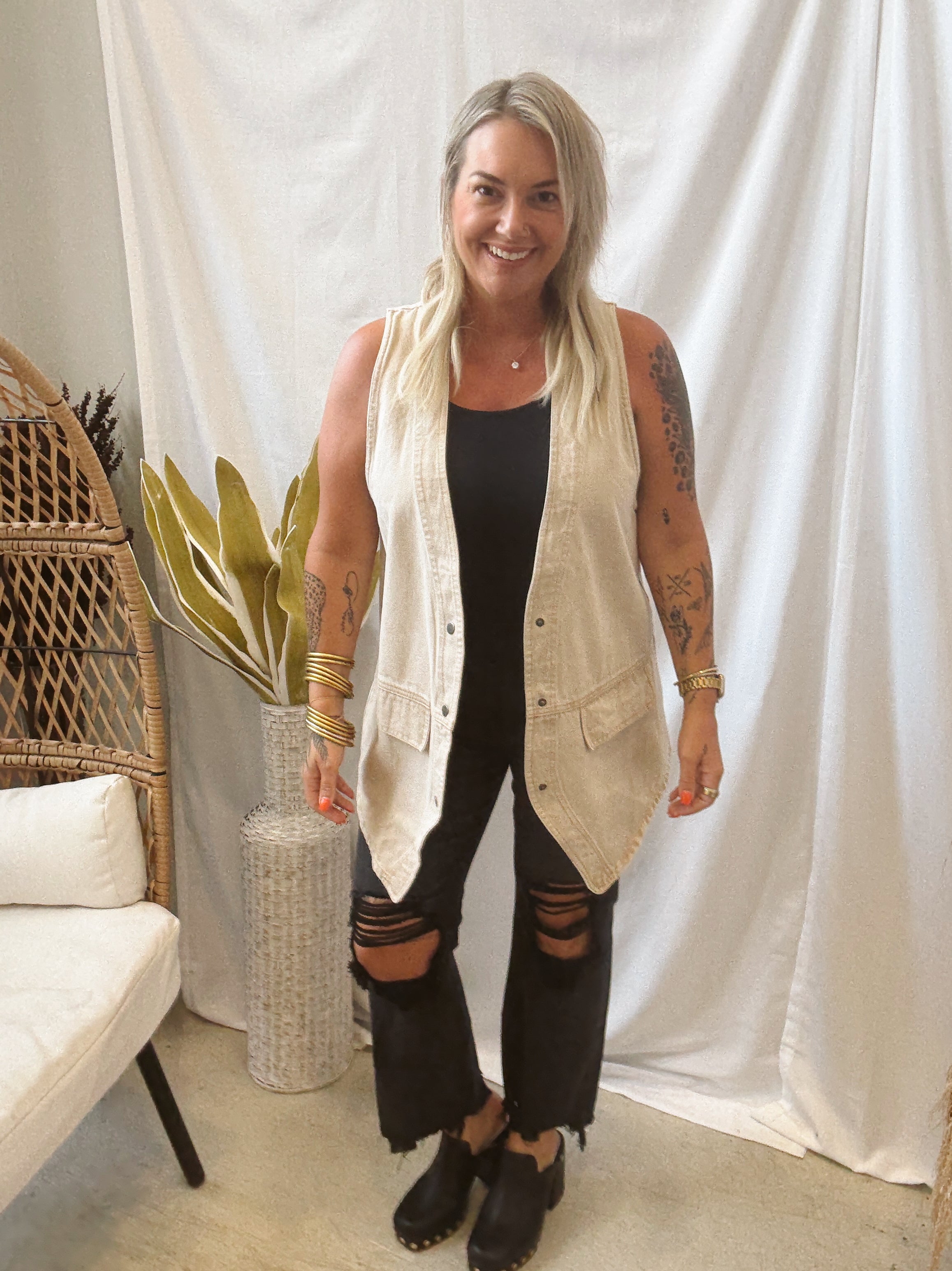 Sand Long Denim Vest-Vests-promesa-The Silo Boutique, Women's Fashion Boutique Located in Warren and Grand Forks North Dakota