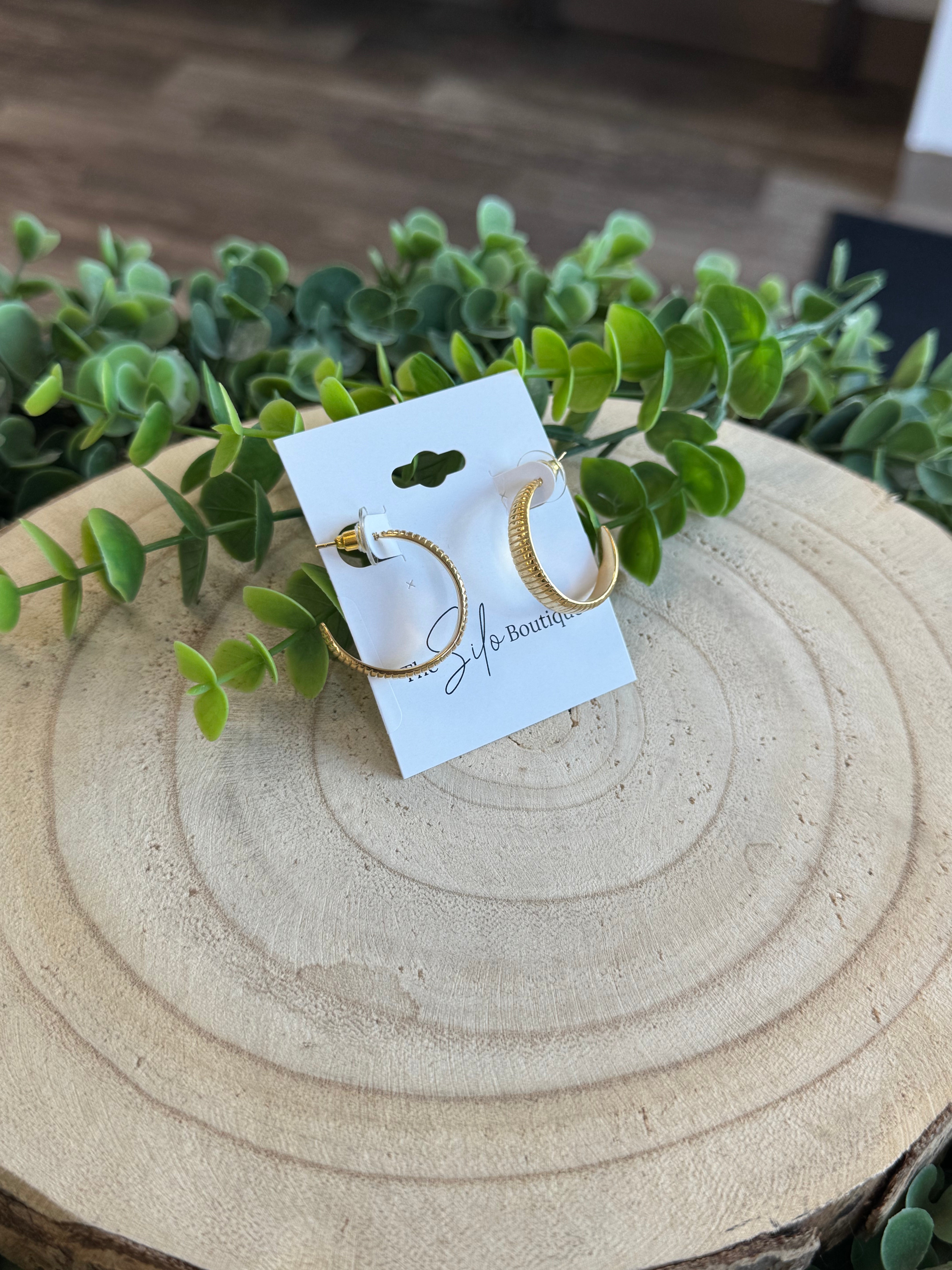 Ribbed Hoop Earrings-Earrings-Fame-The Silo Boutique, Women's Fashion Boutique Located in Warren and Grand Forks North Dakota