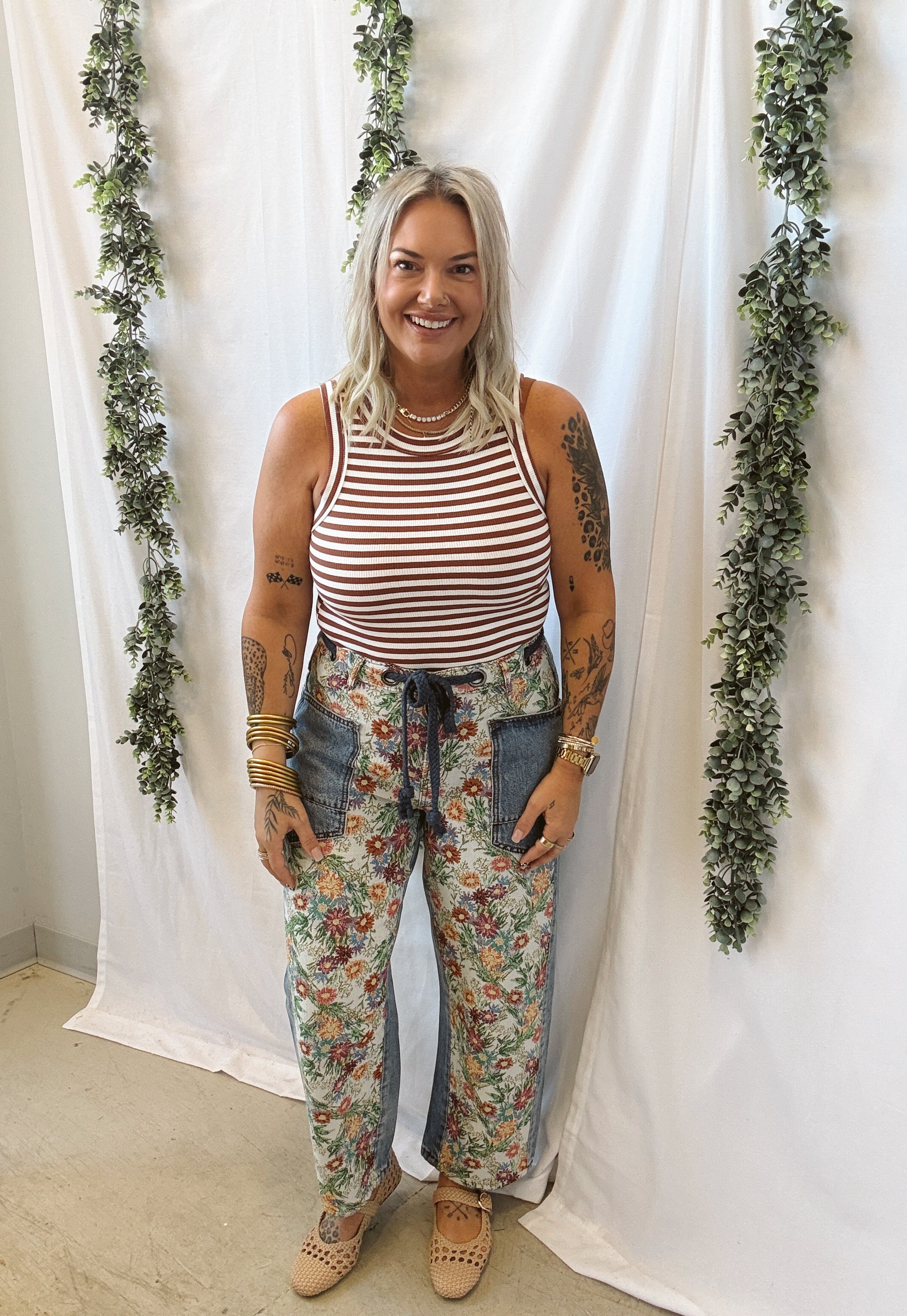 Oli and Hali Floral Barrel Jeans-Jeans-oli-The Silo Boutique, Women's Fashion Boutique Located in Warren and Grand Forks North Dakota