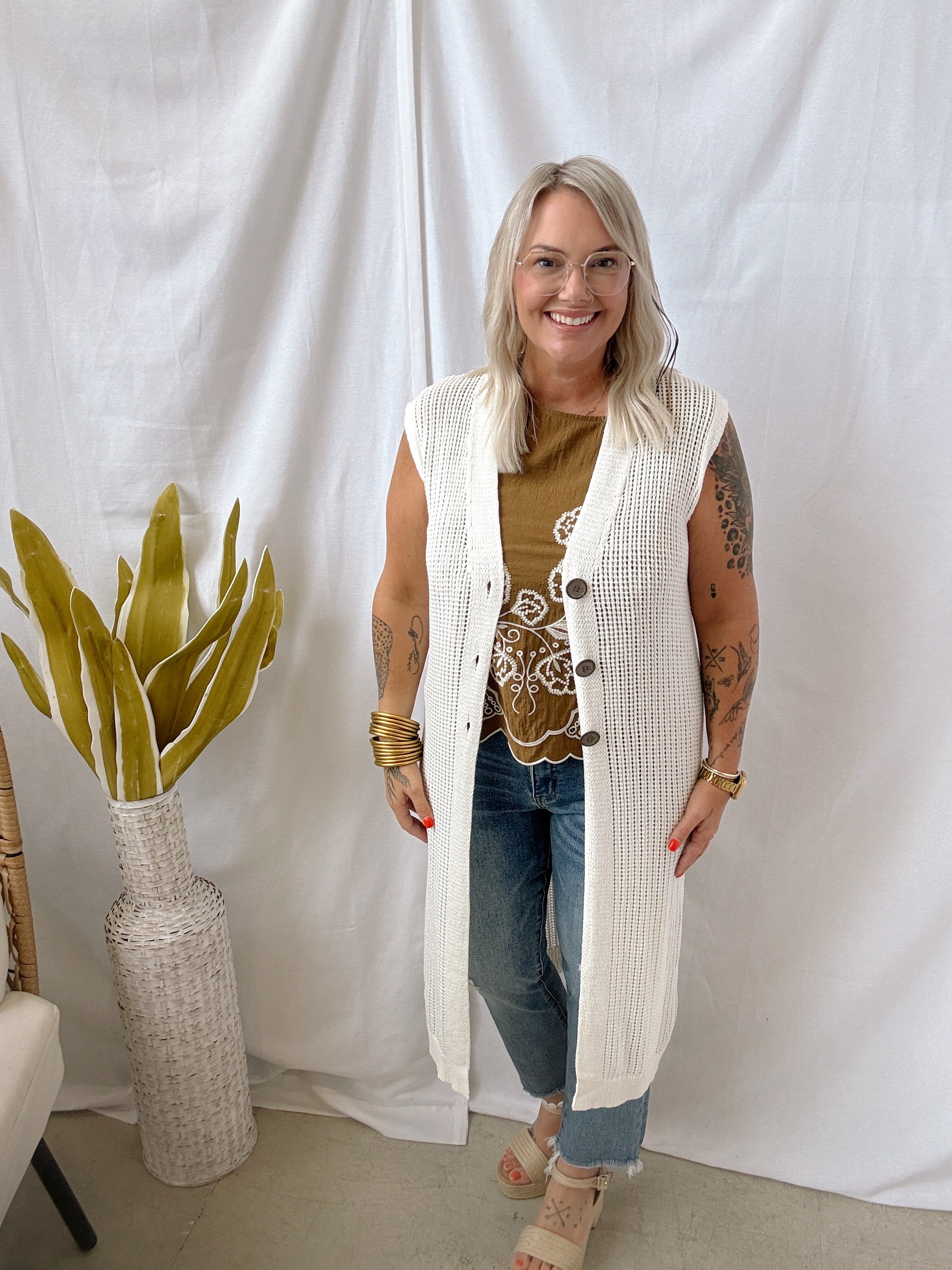 Rae Knit Long Sweater Vest-Off White-Vests-Doe and Rae-The Silo Boutique, Women's Fashion Boutique Located in Warren and Grand Forks North Dakota