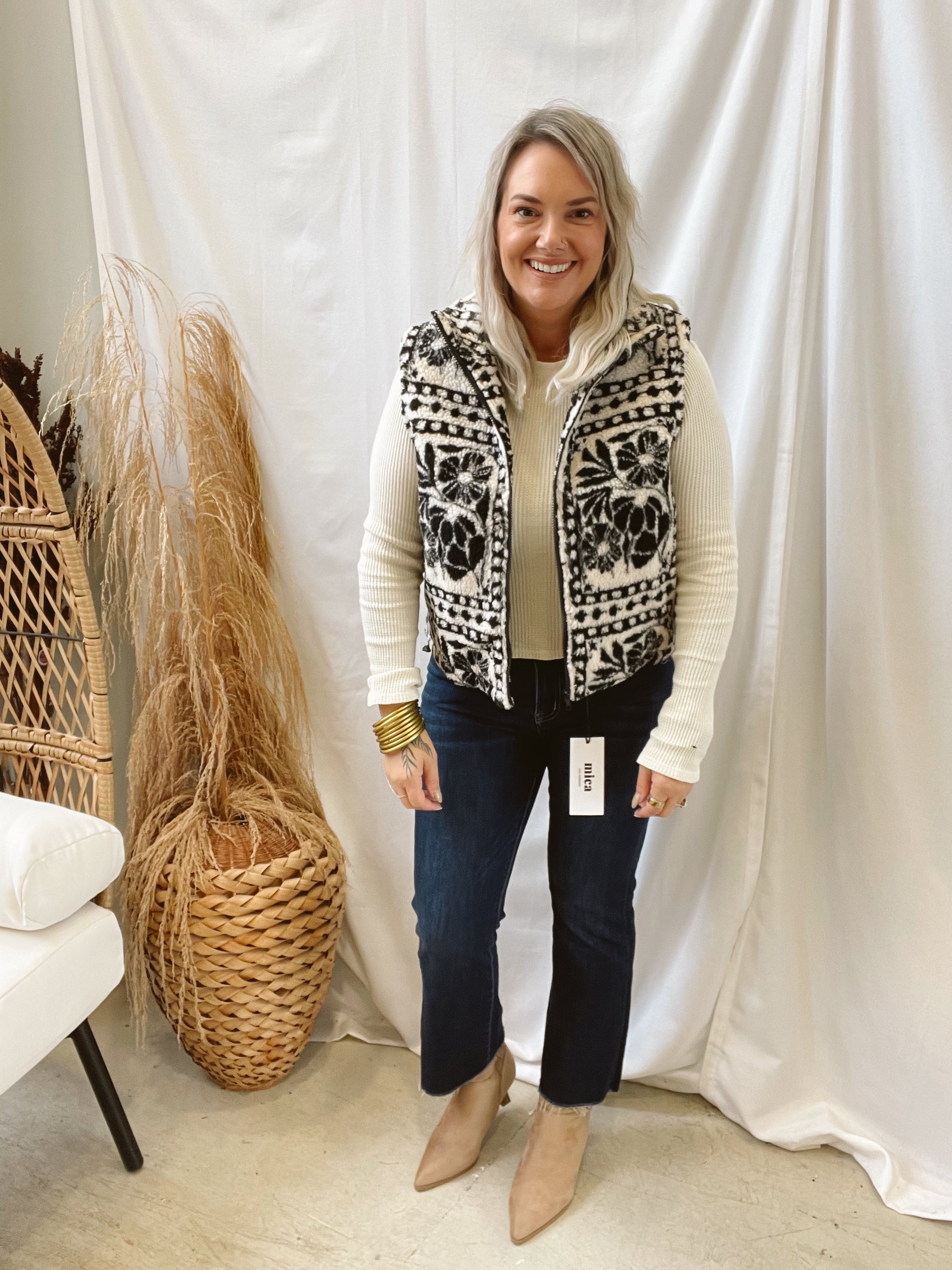 Black Floral Sherpa Vest-Vests-entro-The Silo Boutique, Women's Fashion Boutique Located in Warren and Grand Forks North Dakota