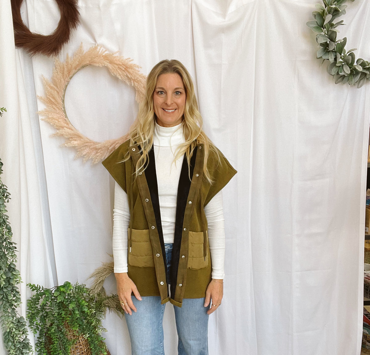 Hanna Hooded Cape Vest-Moss-Vests-staccato-The Silo Boutique, Women's Fashion Boutique Located in Warren and Grand Forks North Dakota