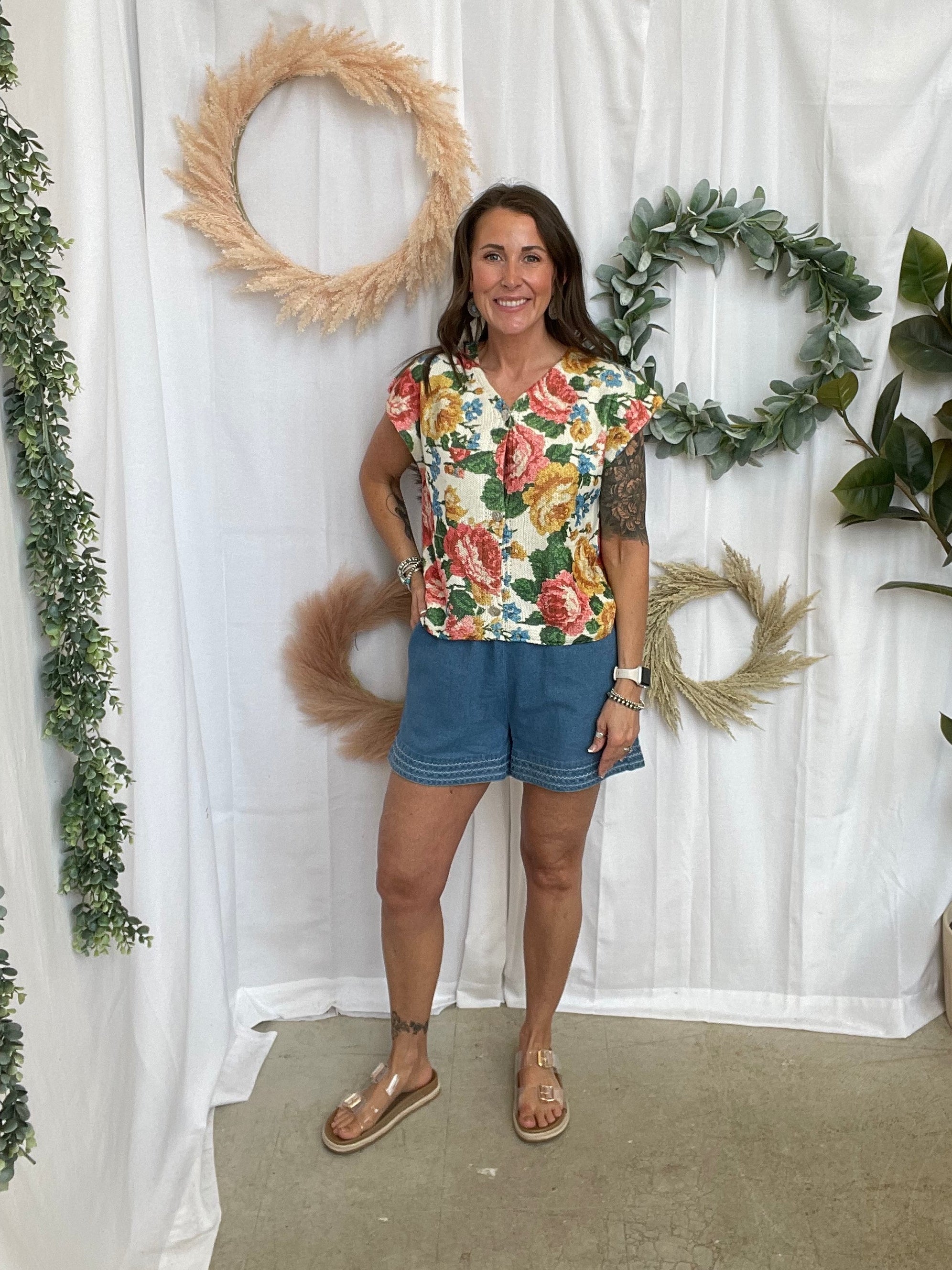 Eve Denim Textured Shorts-Shorts-entro-The Silo Boutique, Women's Fashion Boutique Located in Warren and Grand Forks North Dakota