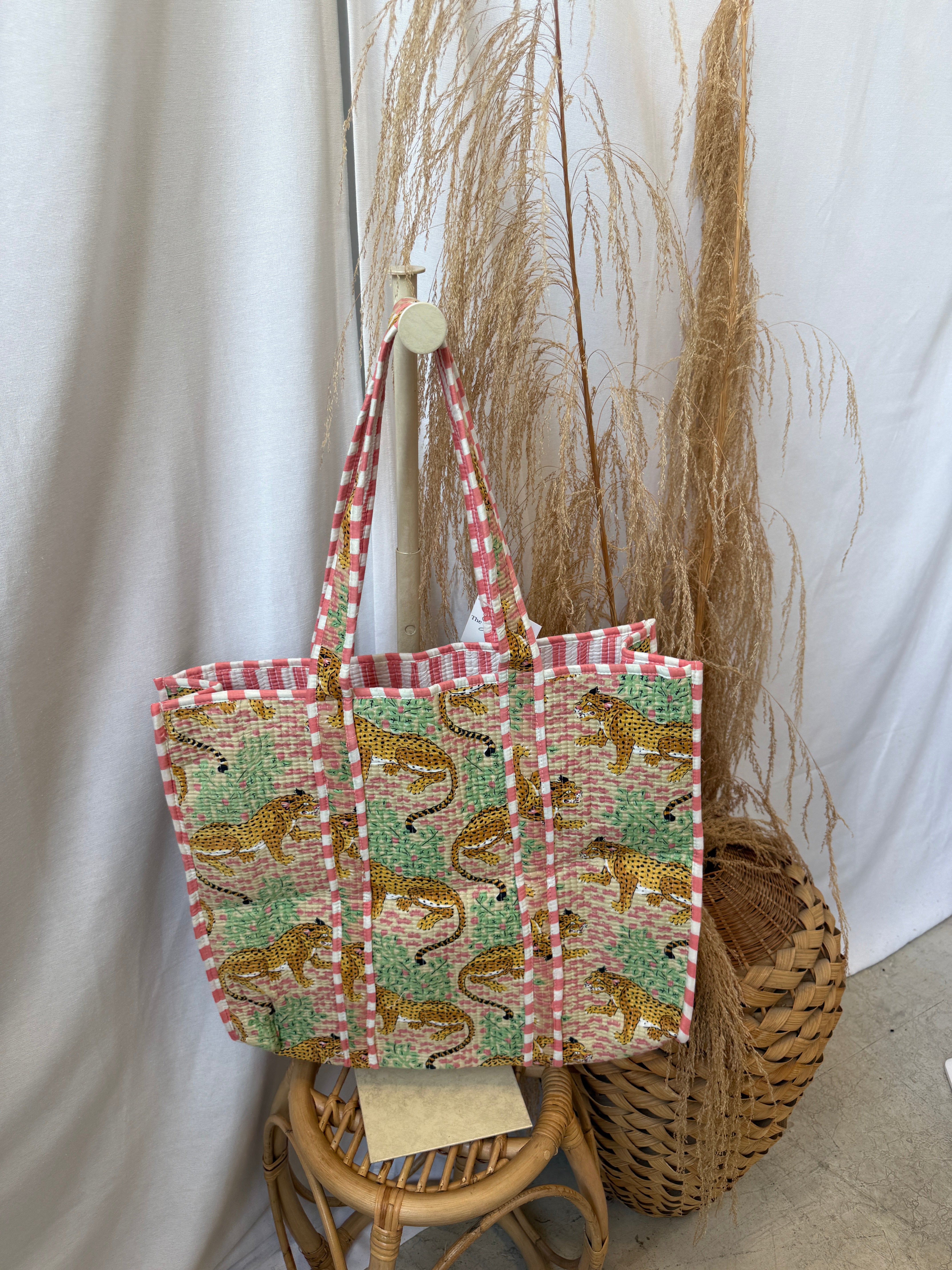 Quilted Bag-Peach Tiger-Purses-faire-The Silo Boutique, Women's Fashion Boutique Located in Warren and Grand Forks North Dakota