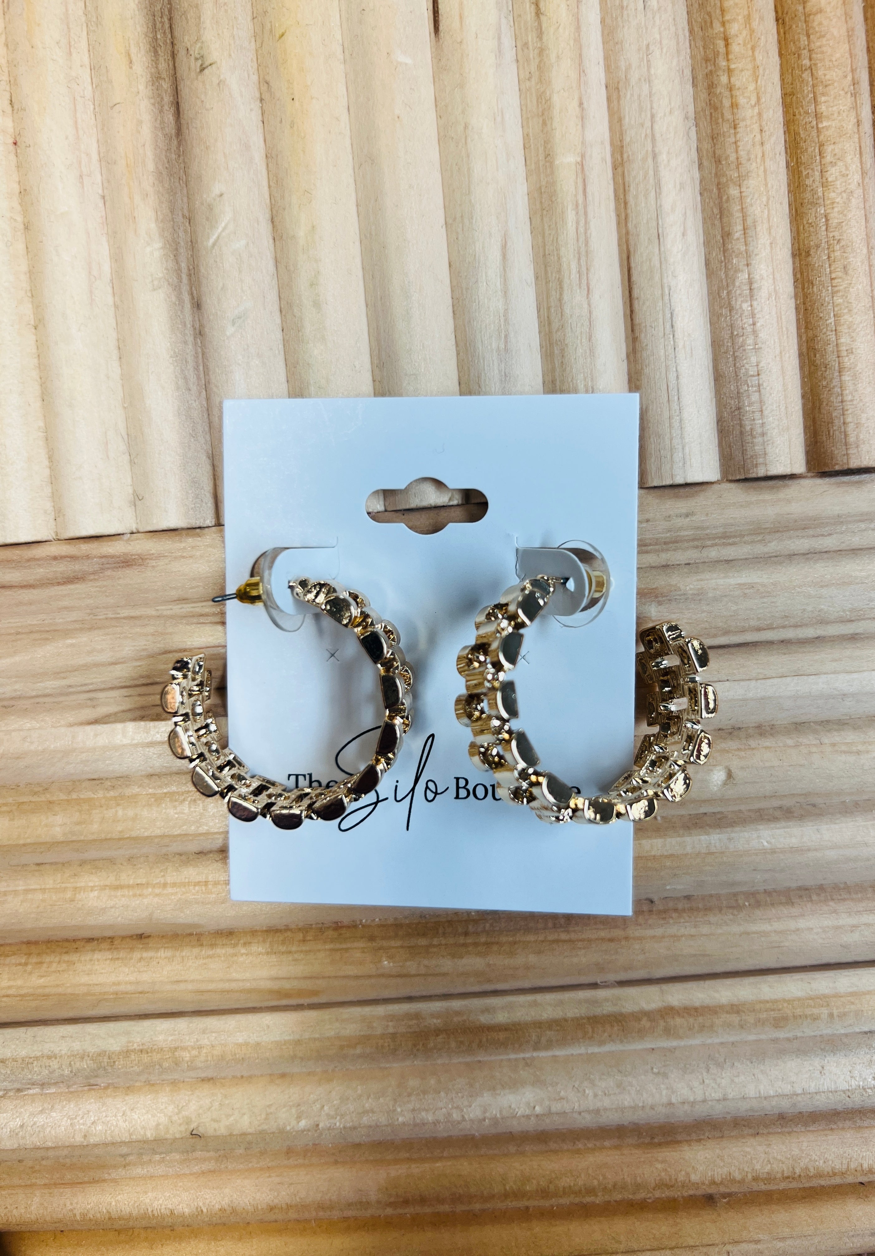 Gold Chain Earring Hoop-Earrings-Fame-The Silo Boutique, Women's Fashion Boutique Located in Warren and Grand Forks North Dakota