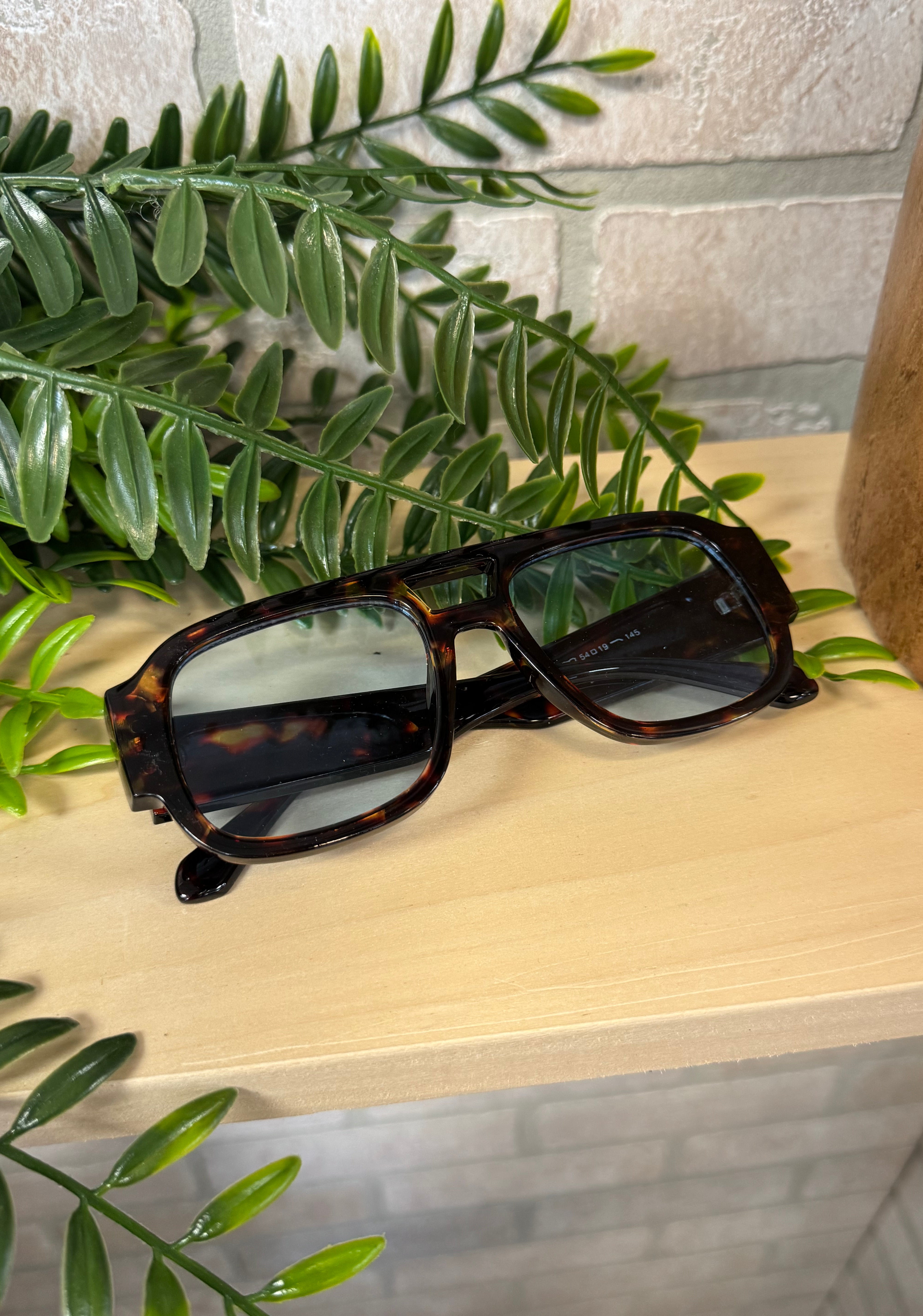 PS Ellen Retro Sunglasses-Tortoise Blue-Sunglasses-faire-The Silo Boutique, Women's Fashion Boutique Located in Warren and Grand Forks North Dakota