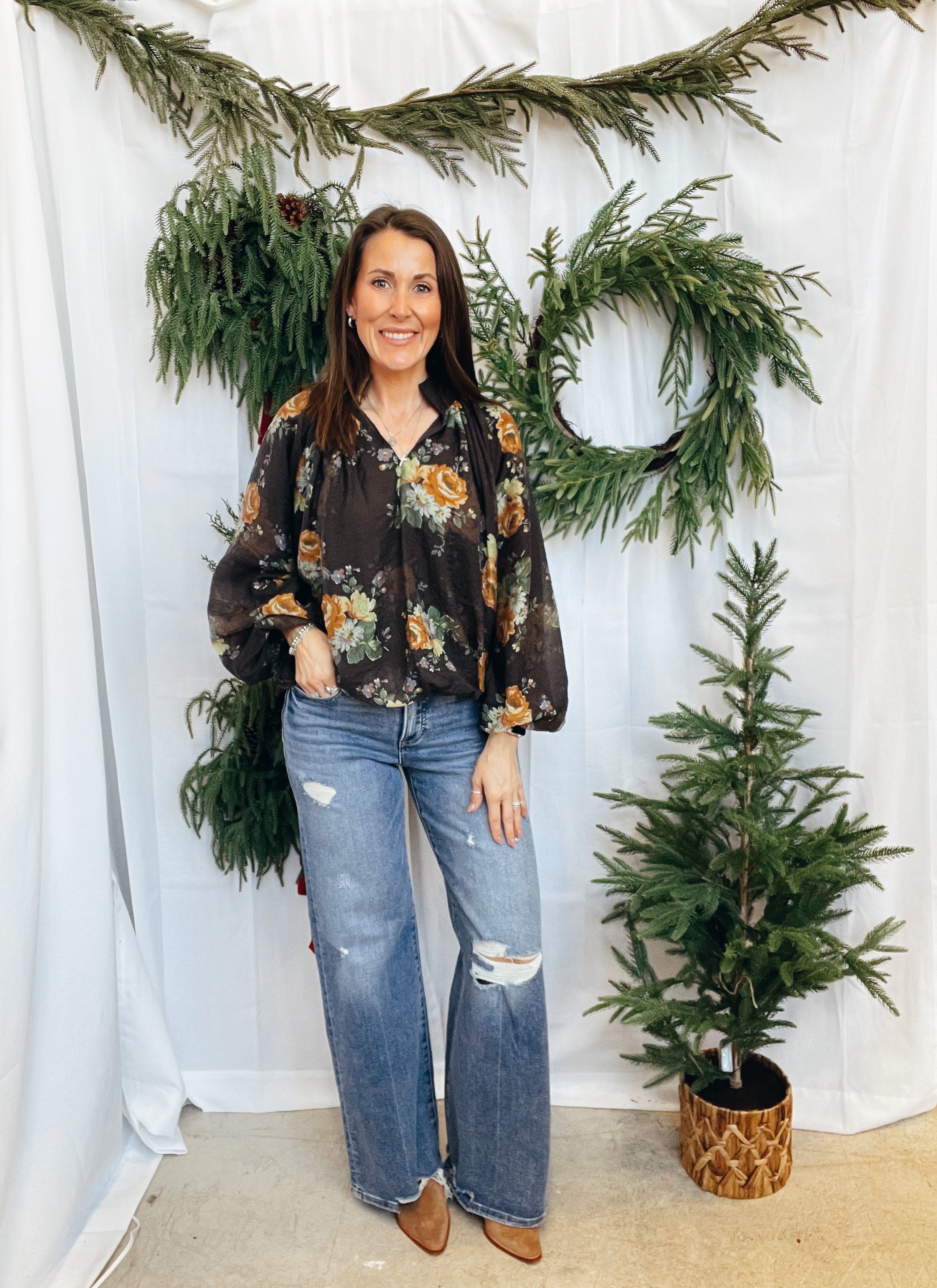 Floral V Neck Puff Sleeve Top-Short Sleeve Tops-entro-The Silo Boutique, Women's Fashion Boutique Located in Warren and Grand Forks North Dakota