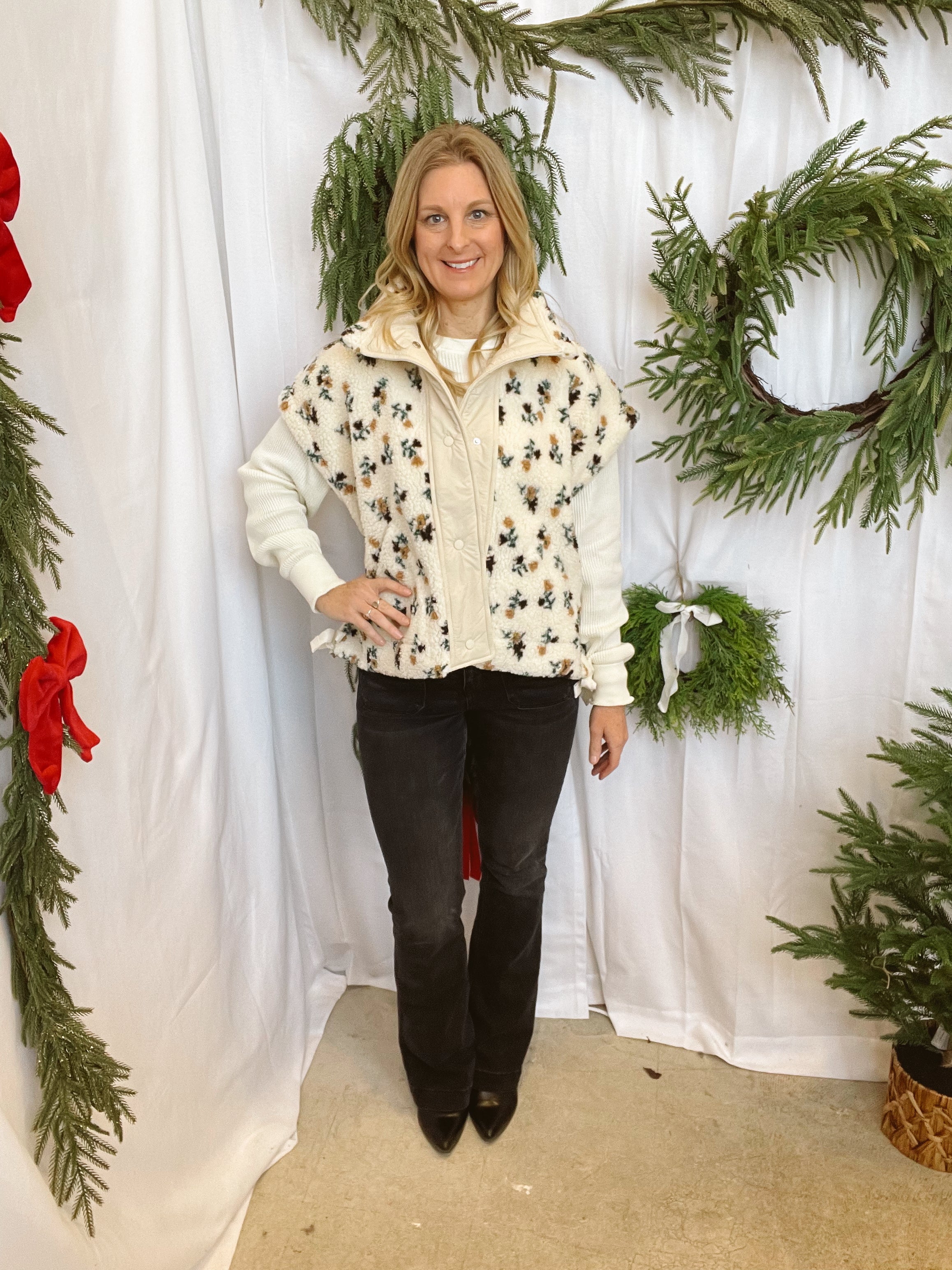 Floral Sherpa Vest-Vests-so me-The Silo Boutique, Women's Fashion Boutique Located in Warren and Grand Forks North Dakota