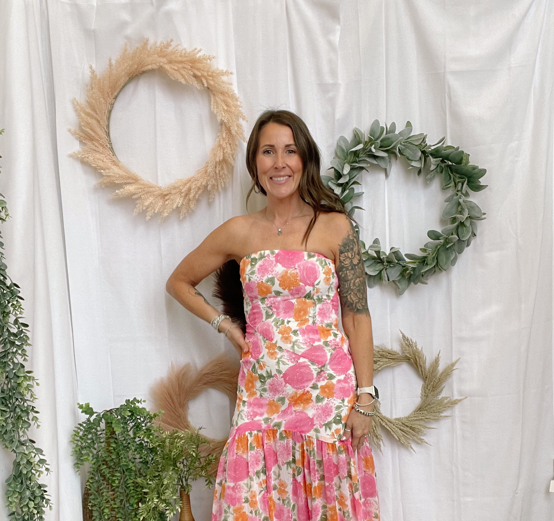 Pink Floral Strapless Dress-Dresses-promesa-The Silo Boutique, Women's Fashion Boutique Located in Warren and Grand Forks North Dakota