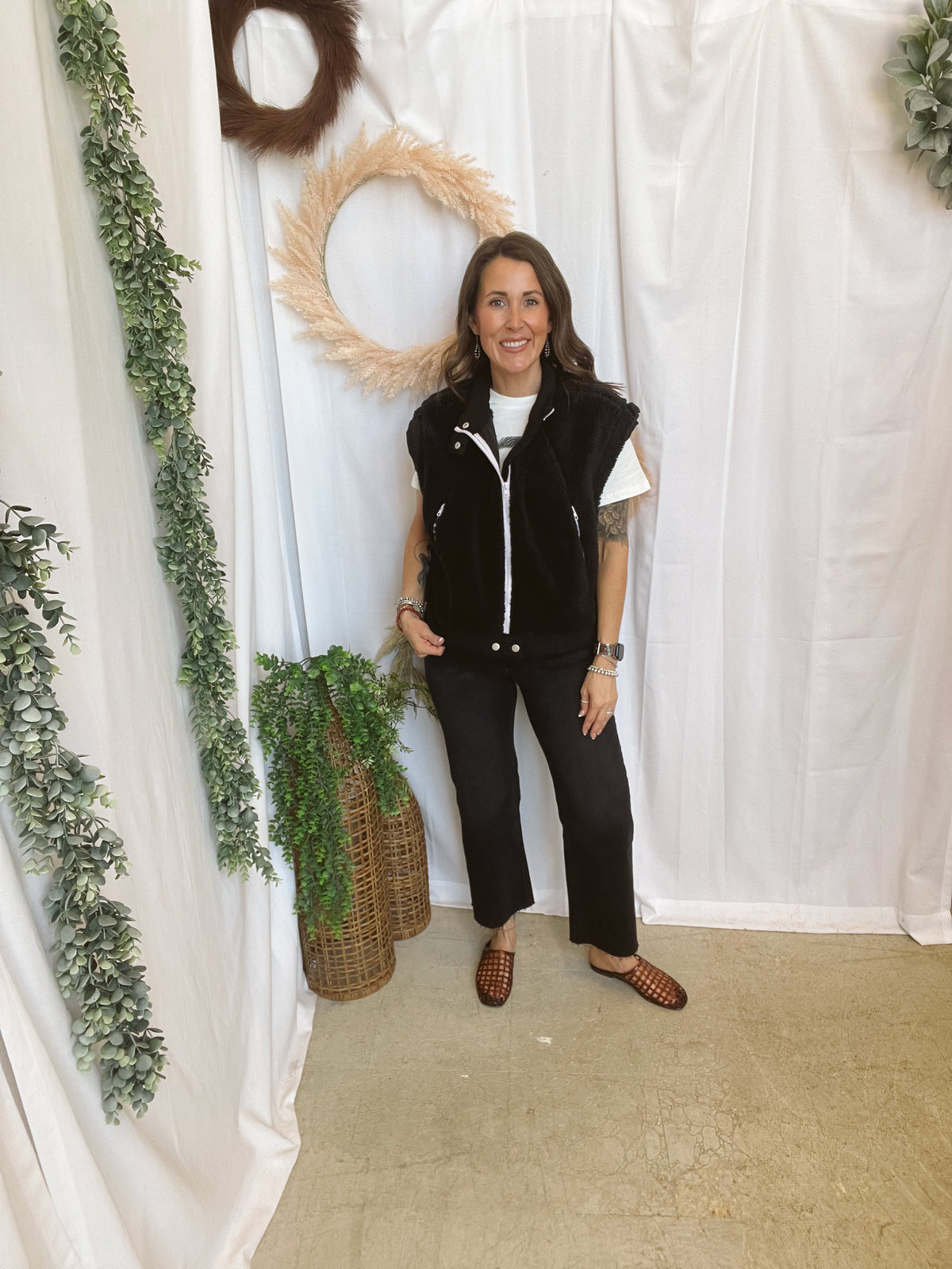 Sherpa Stand Collar Vest-Black-Vests-hyfve-The Silo Boutique, Women's Fashion Boutique Located in Warren and Grand Forks North Dakota