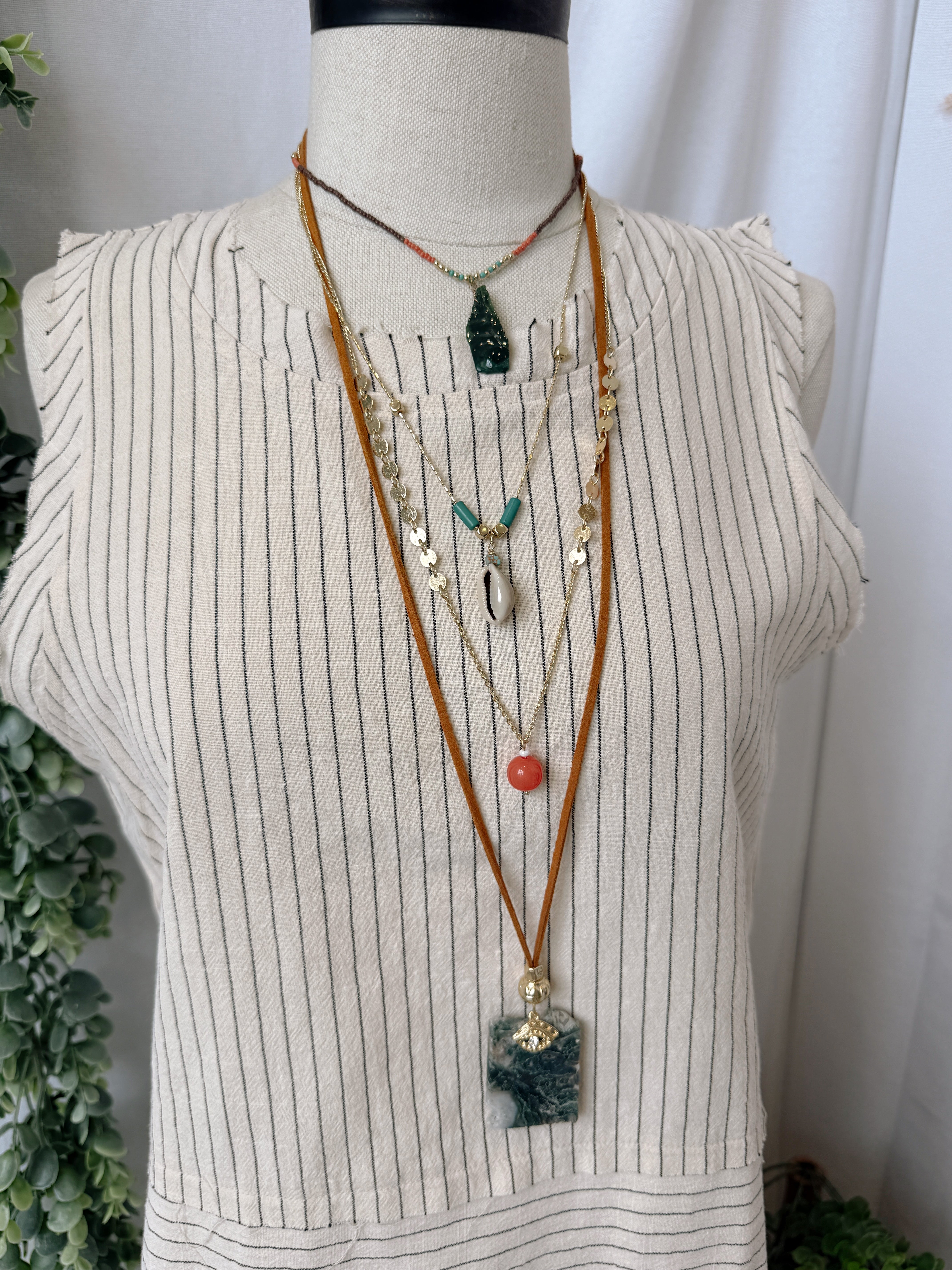 Shell + Stone Layer Necklace-Necklaces-fame-The Silo Boutique, Women's Fashion Boutique Located in Warren and Grand Forks North Dakota