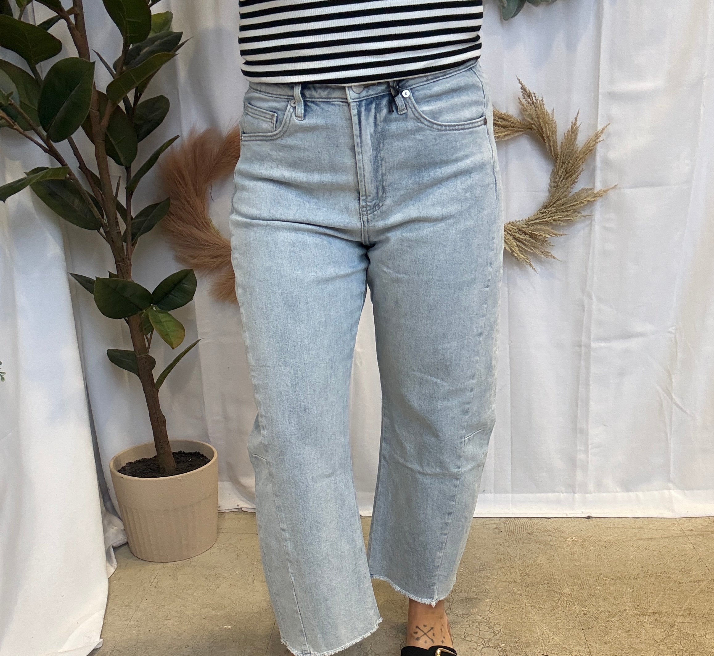 Mica Jeans Aid Blue-Jeans-mica-The Silo Boutique, Women's Fashion Boutique Located in Warren and Grand Forks North Dakota