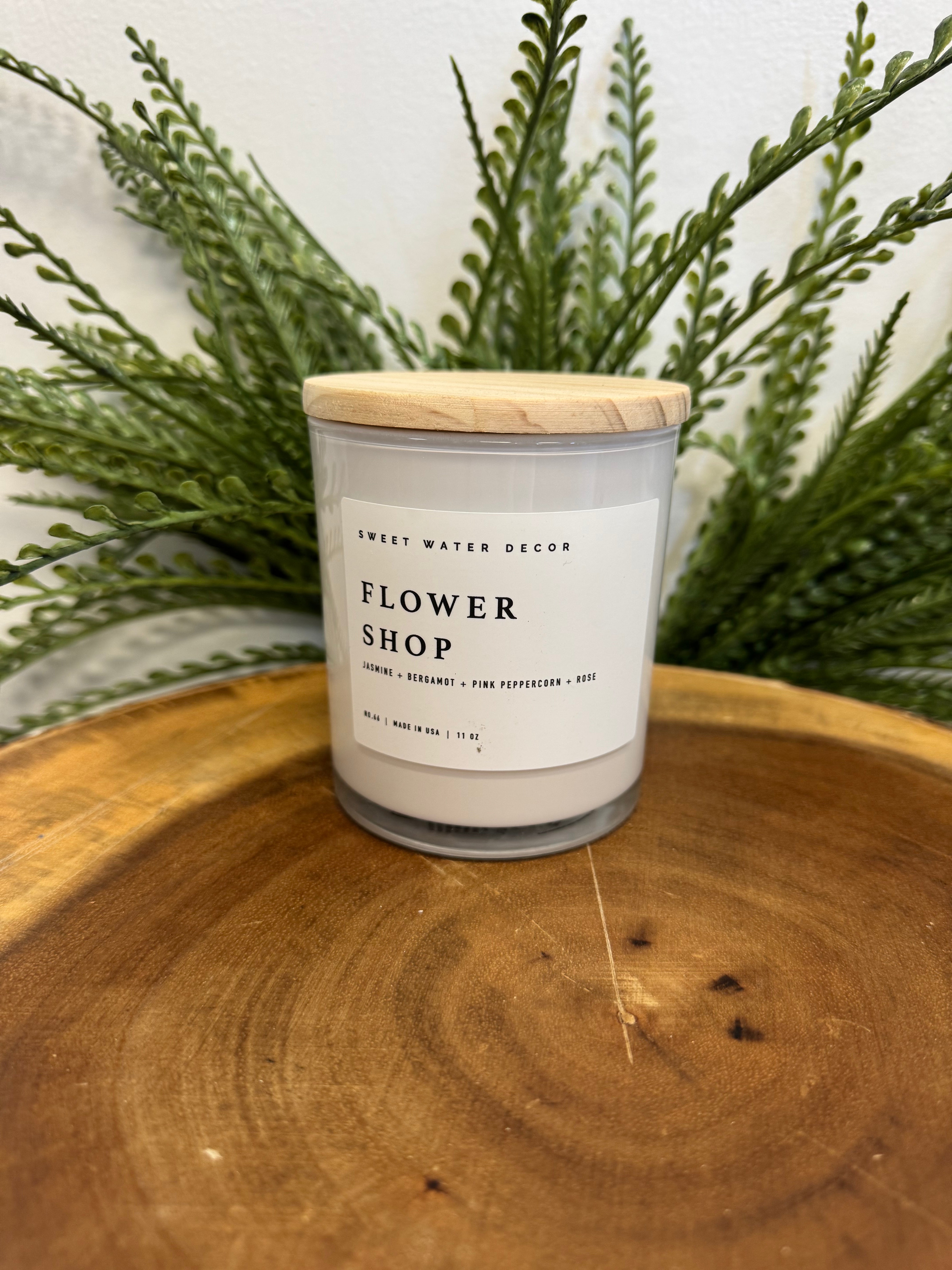 Sweet Water Decor 11 oz Candle-Candles-sweet water decor-The Silo Boutique, Women's Fashion Boutique Located in Warren and Grand Forks North Dakota