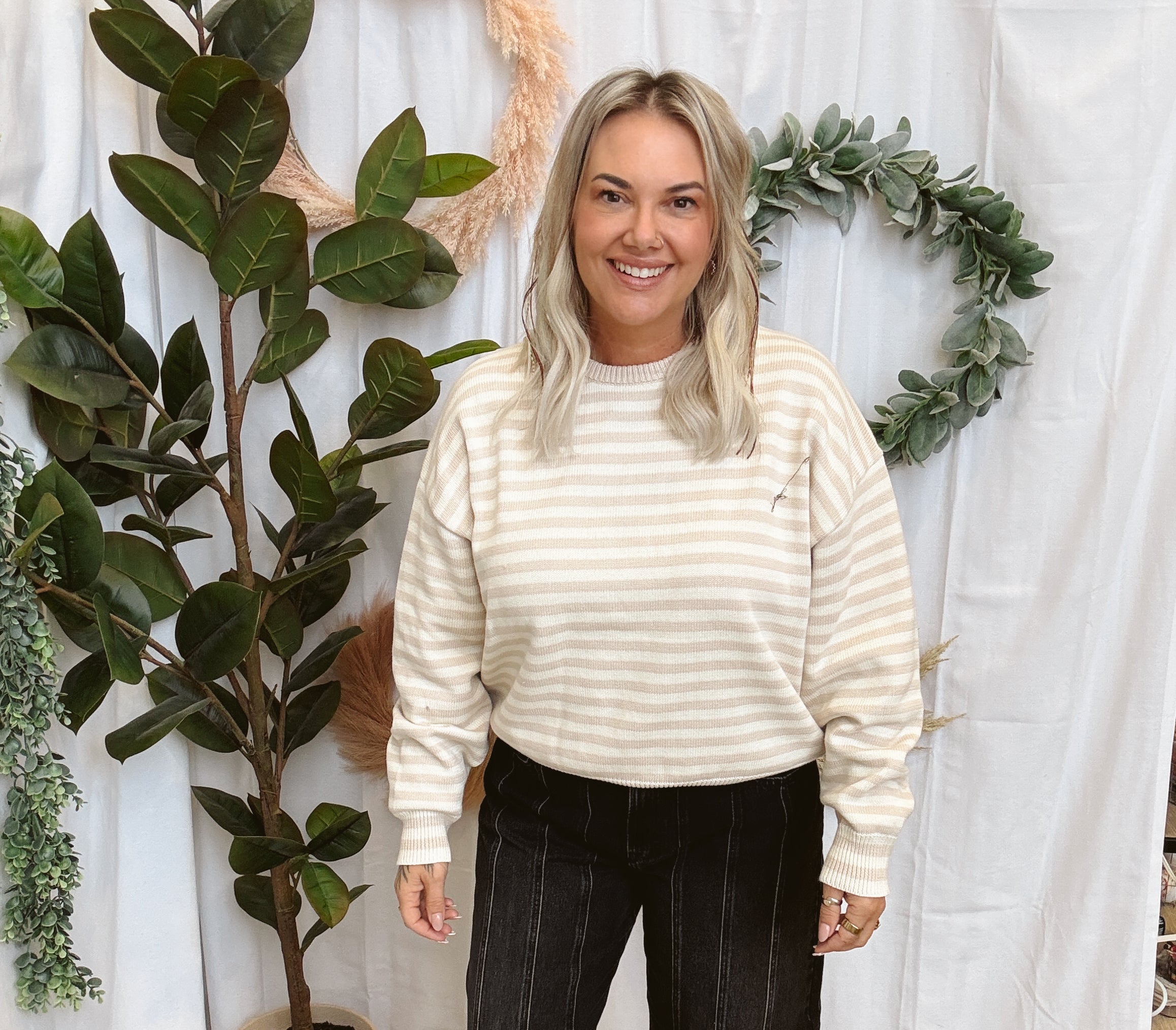 Hidden Black Classic Vintage Barrel Jeans-Jeans-Hidden-The Silo Boutique, Women's Fashion Boutique Located in Warren and Grand Forks North Dakota