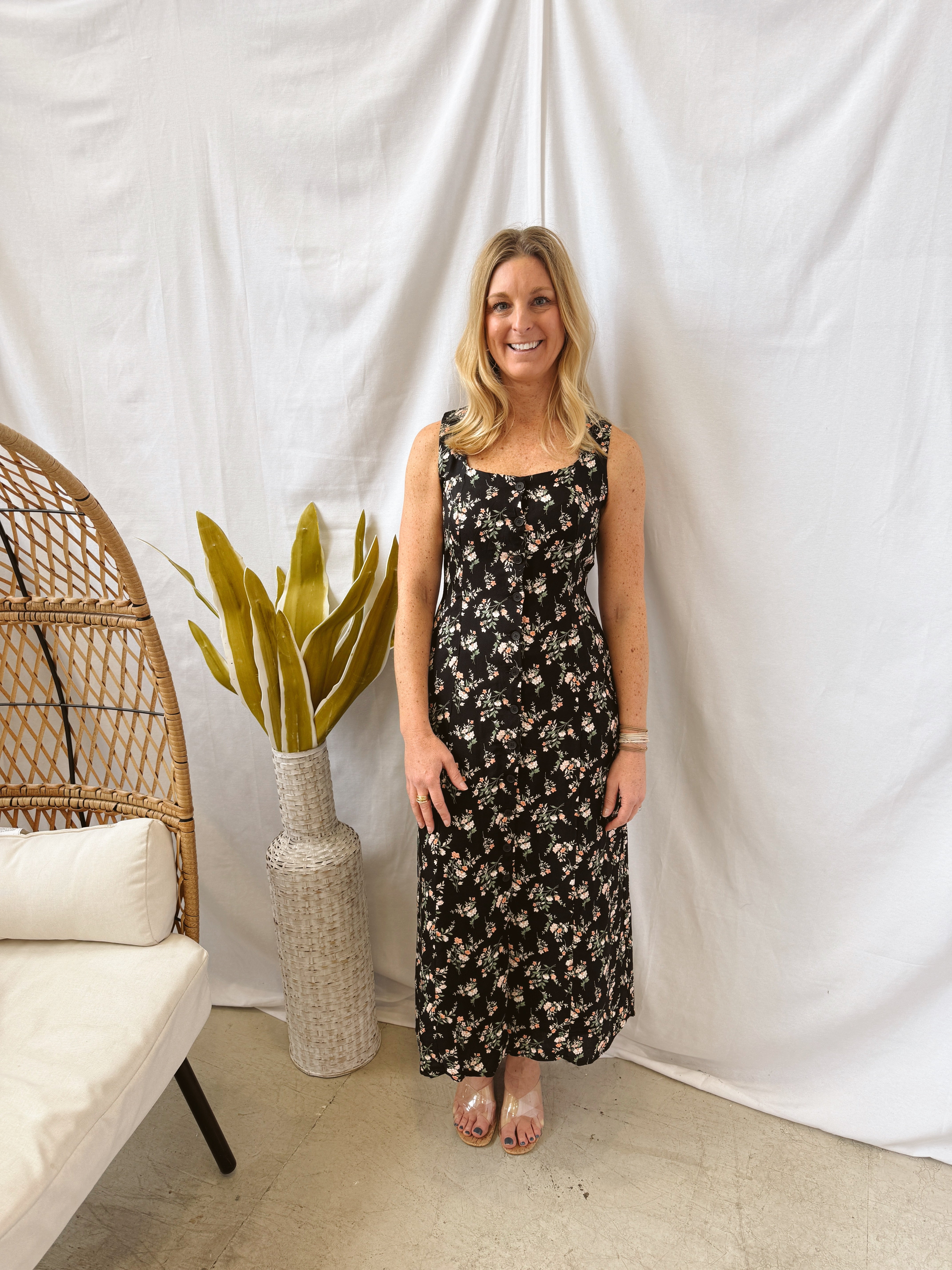 Black Floral Print Button Down Dress-Dresses-blu pepper-The Silo Boutique, Women's Fashion Boutique Located in Warren and Grand Forks North Dakota