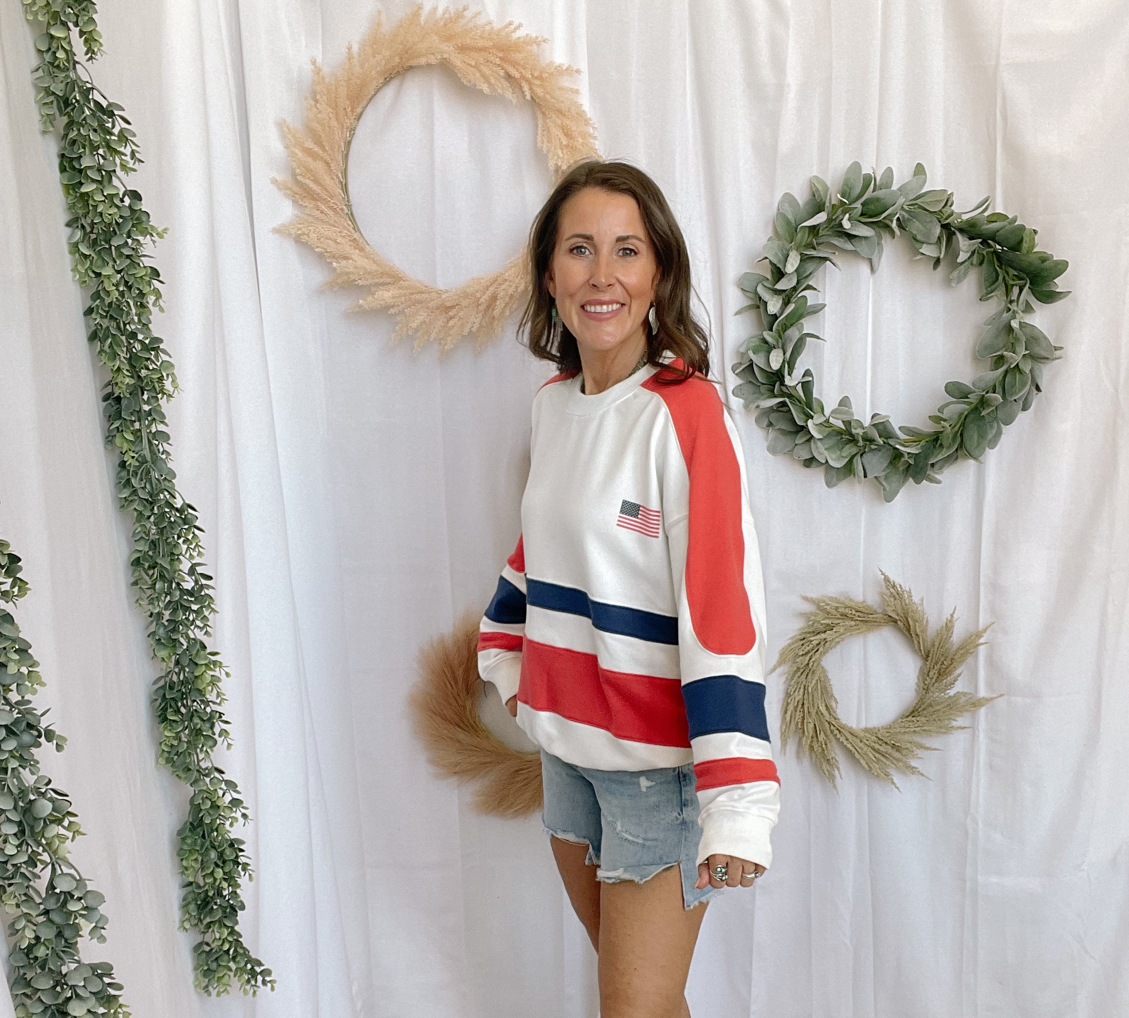 USA Crewneck Color Block Sweatshirt-Sweatshirts-lelis-The Silo Boutique, Women's Fashion Boutique Located in Warren and Grand Forks North Dakota
