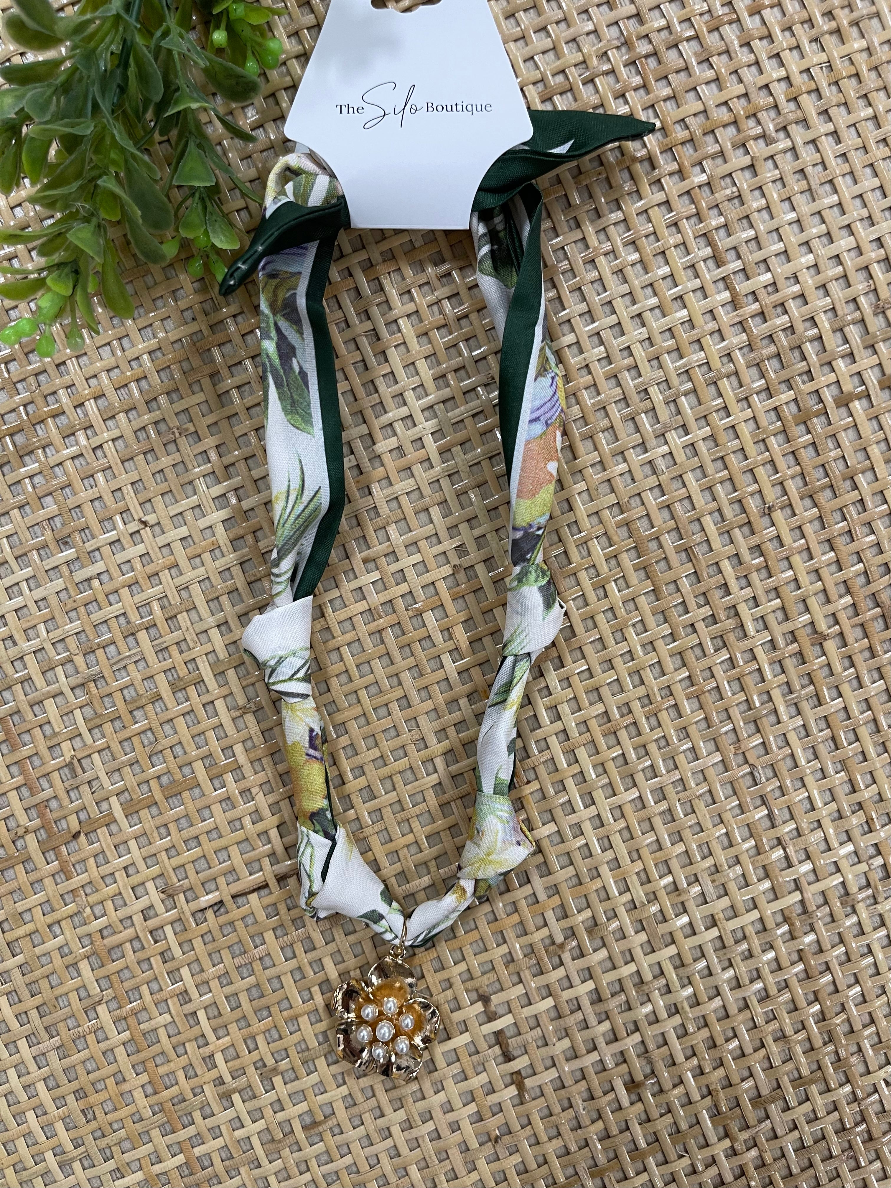 Scarf Necklace-Pearl Cluster-Necklaces-joss-The Silo Boutique, Women's Fashion Boutique Located in Warren and Grand Forks North Dakota