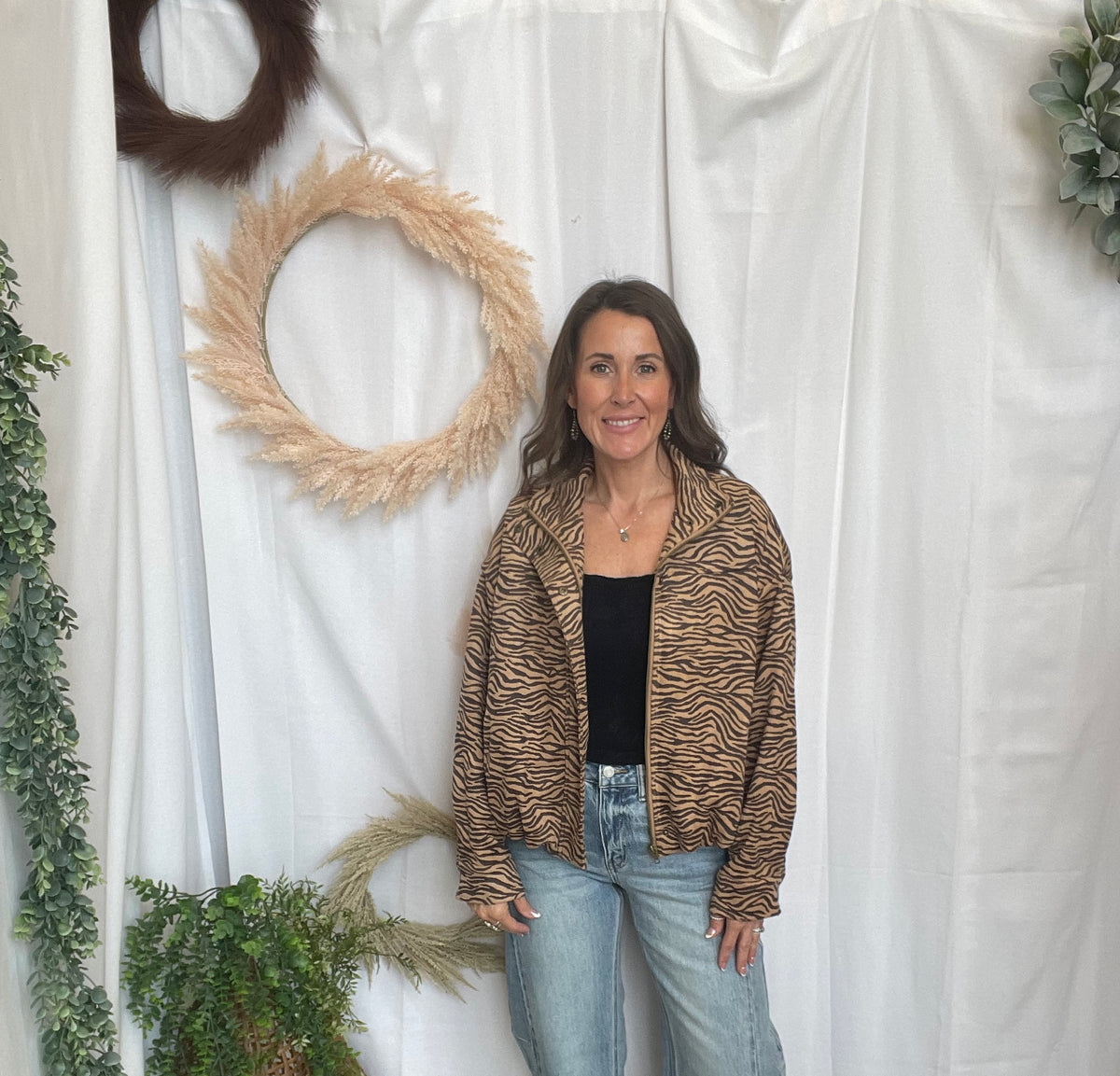 Vervet Loftiness Barrel Jeans-Jeans-vervet-The Silo Boutique, Women's Fashion Boutique Located in Warren and Grand Forks North Dakota