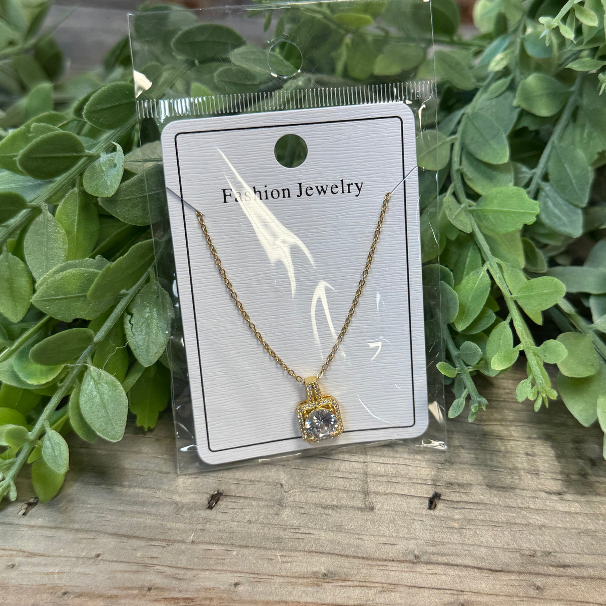 Liv Square Stone Necklace – The Silo Boutique