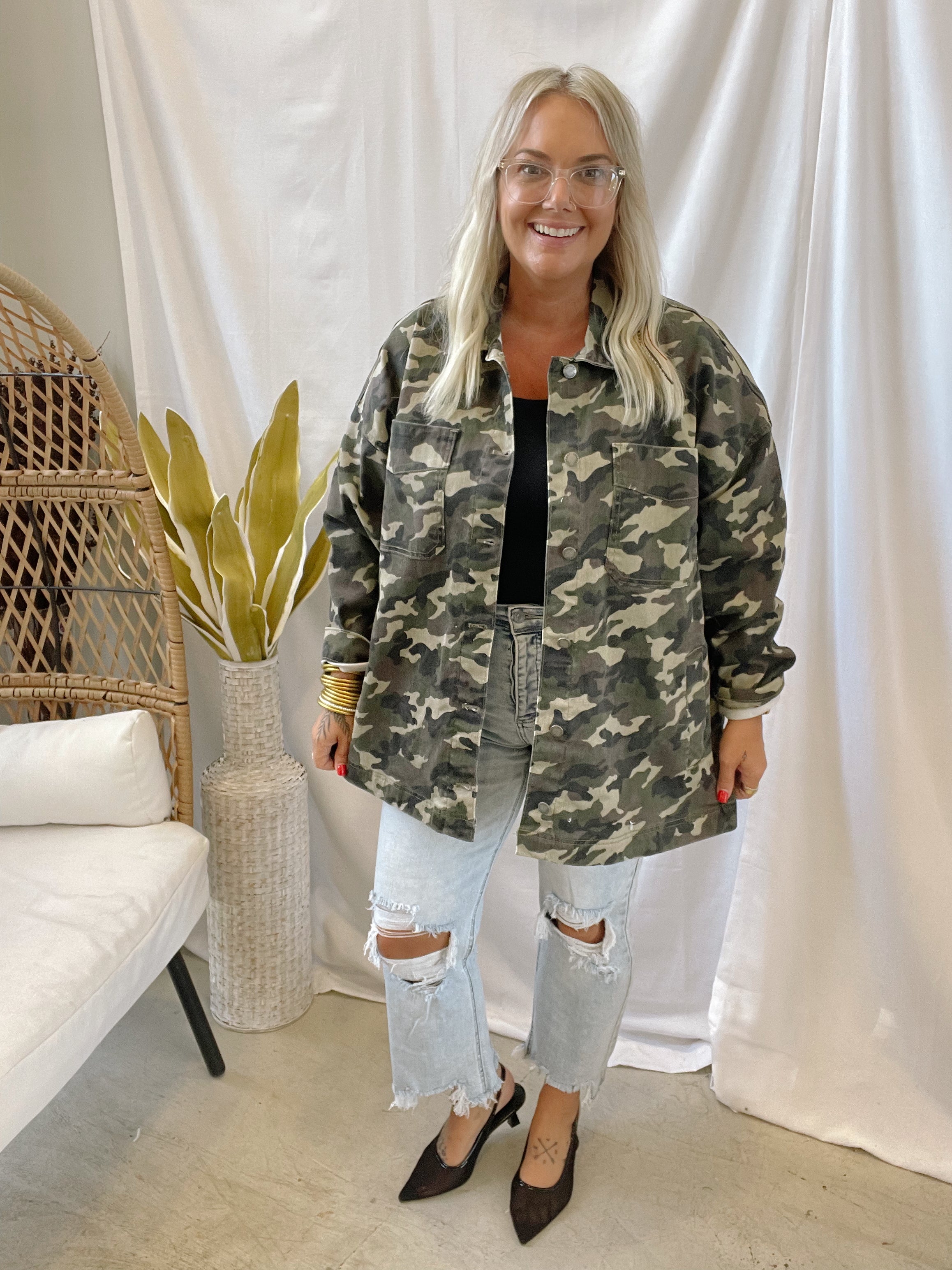 V Oversized Camo Jacket-Shackets-veveret-The Silo Boutique, Women's Fashion Boutique Located in Warren and Grand Forks North Dakota