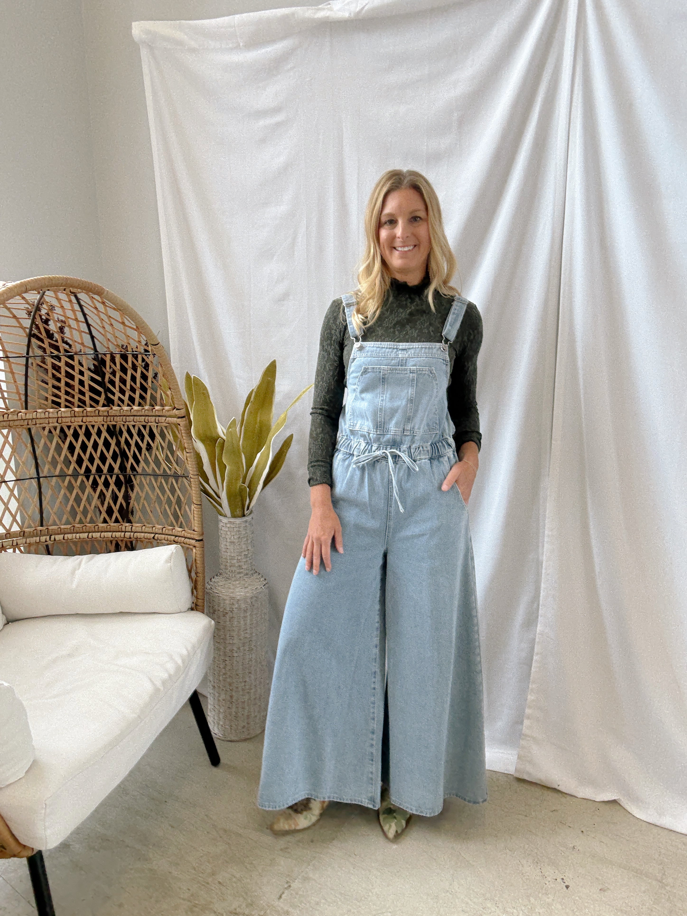 Wishlist Denim Wide Leg Overalls-Jeans-wishlist-The Silo Boutique, Women's Fashion Boutique Located in Warren and Grand Forks North Dakota