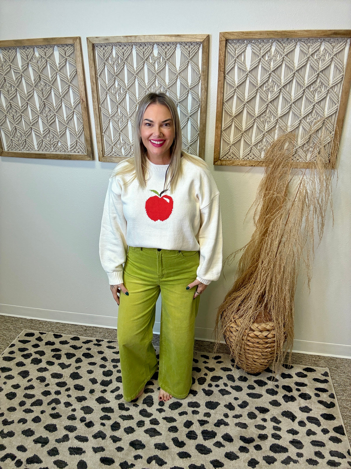 Apple Motif Sweater-Sweaters-twentyfourth-The Silo Boutique, Women's Fashion Boutique Located in Warren and Grand Forks North Dakota