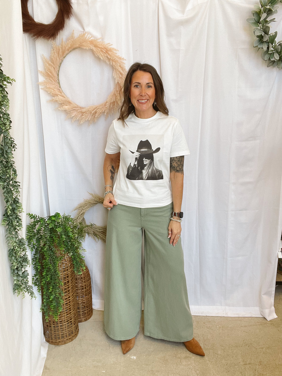 Panache Queen Graphic Tee-Graphic Tees-panache-The Silo Boutique, Women's Fashion Boutique Located in Warren and Grand Forks North Dakota