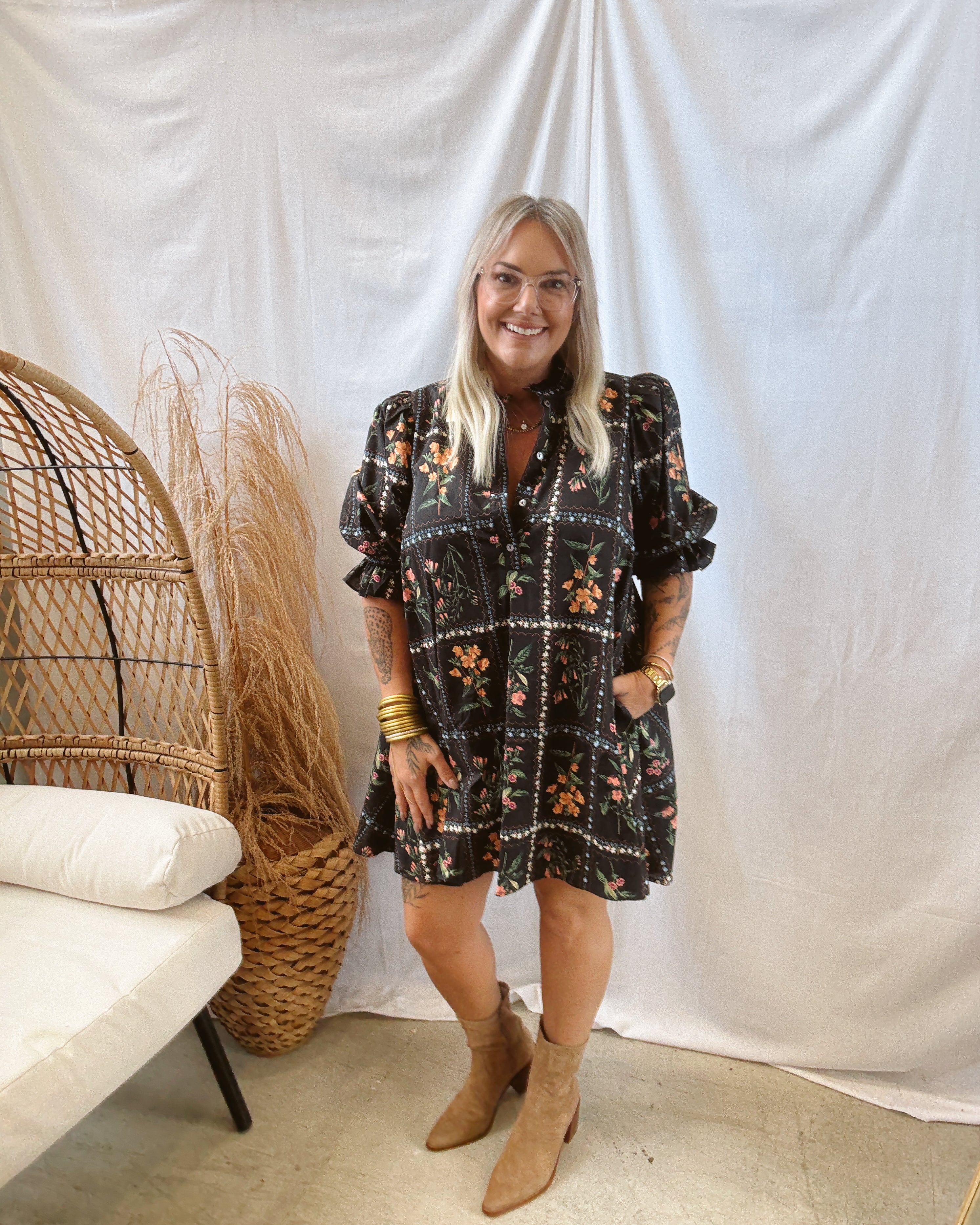 Feeling Floral Black Dress-Dresses-ENTRO-The Silo Boutique, Women's Fashion Boutique Located in Warren and Grand Forks North Dakota