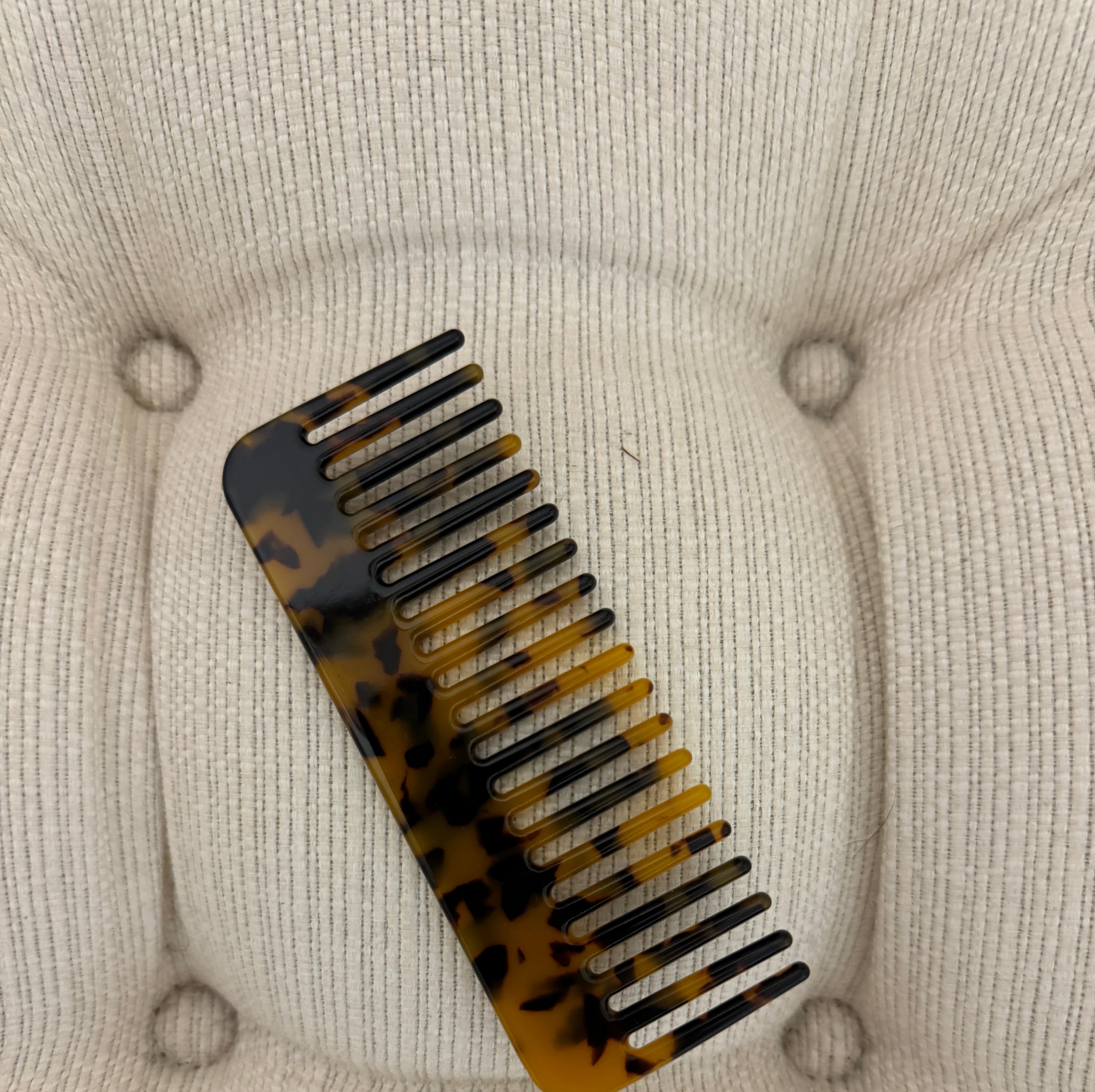Hair Detangling Comb-Hair Accessories-faire-The Silo Boutique, Women's Fashion Boutique Located in Warren and Grand Forks North Dakota