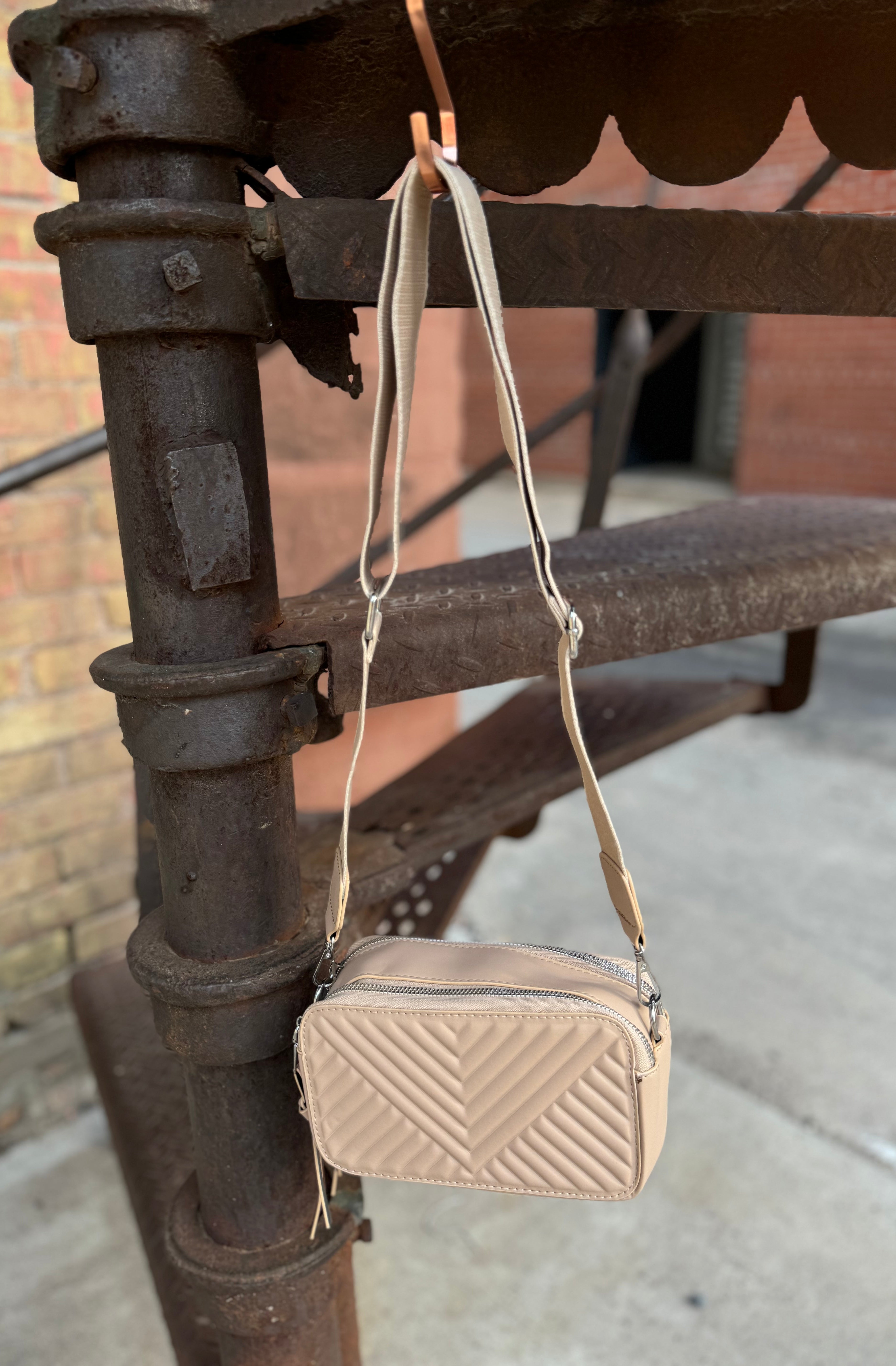 In The City Crossbody Purse-Crossbody Purses-city-The Silo Boutique, Women's Fashion Boutique Located in Warren and Grand Forks North Dakota