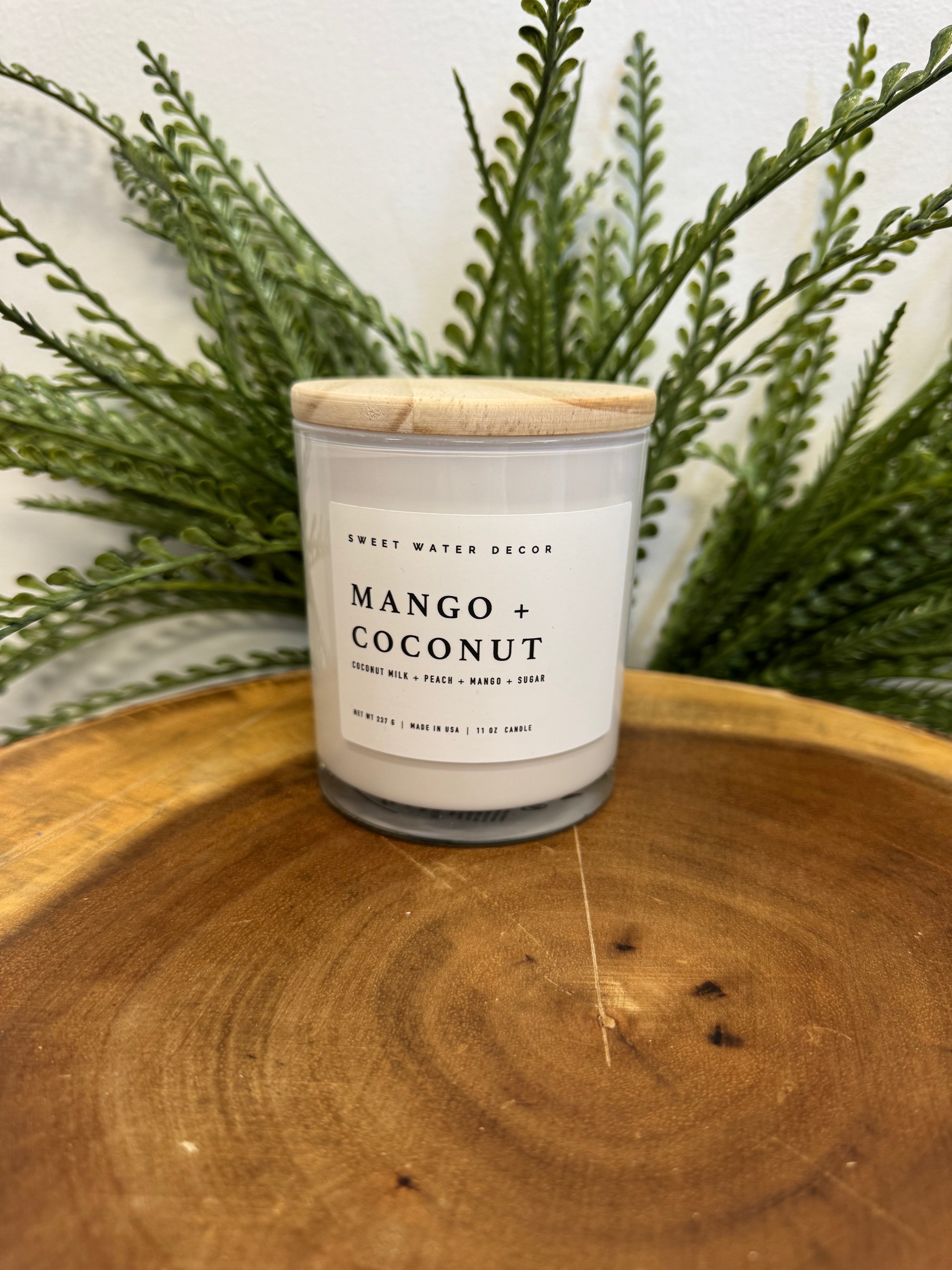 Sweet Water Decor 11 oz Candle-Candles-sweet water decor-The Silo Boutique, Women's Fashion Boutique Located in Warren and Grand Forks North Dakota