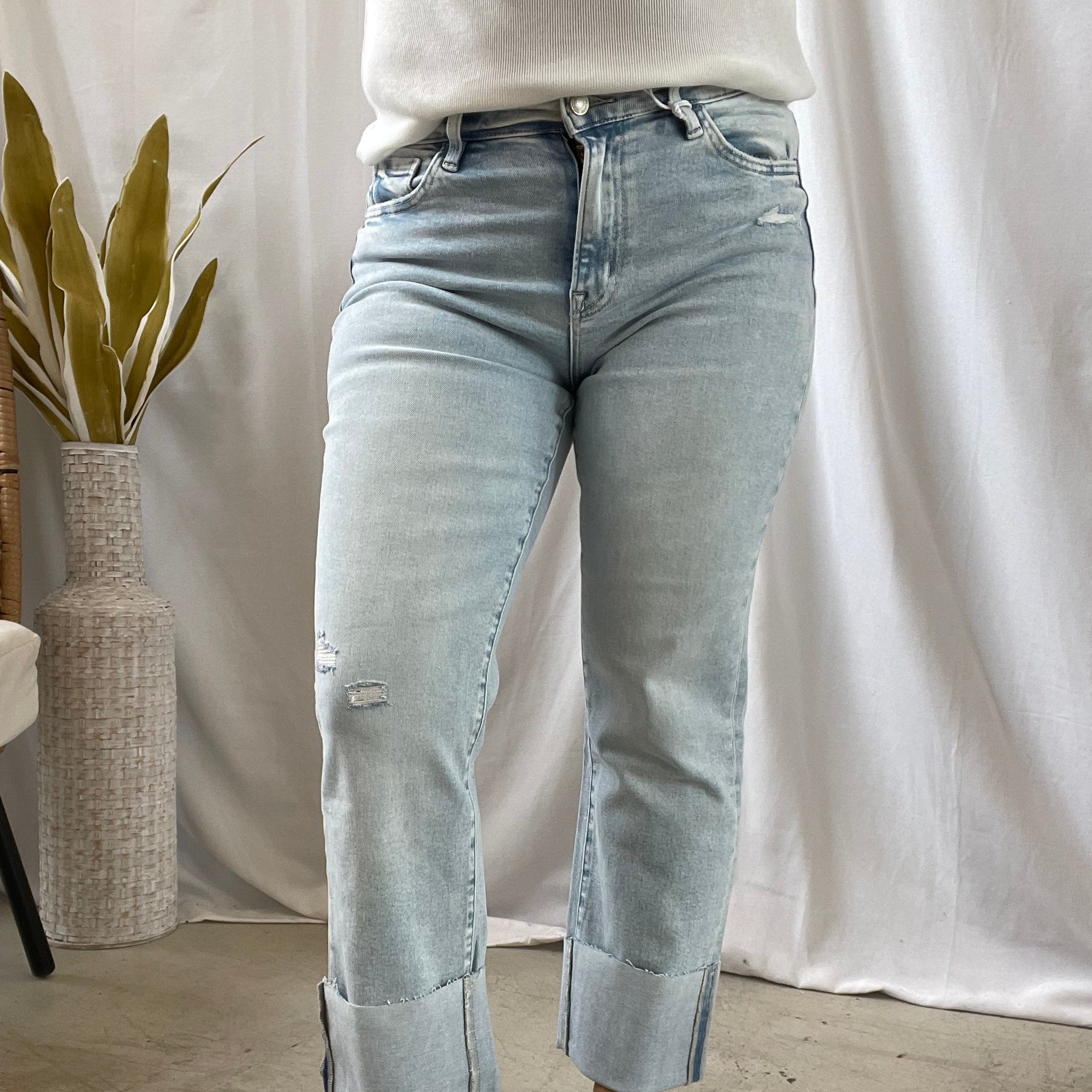 Vervet Wow Straight Crop Jeans-Final Sale-Jeans-vervet-The Silo Boutique, Women's Fashion Boutique Located in Warren and Grand Forks North Dakota