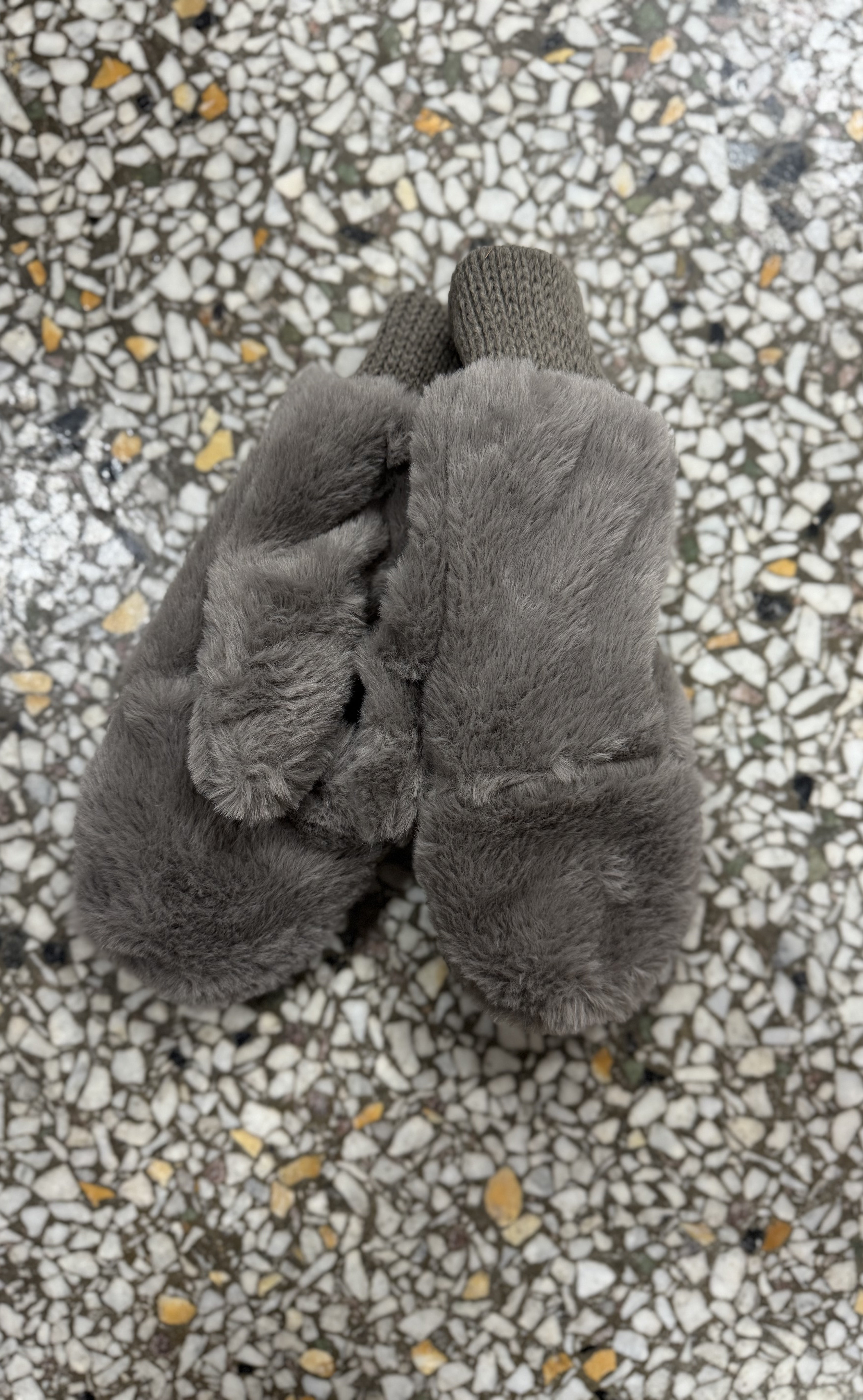 Solid Faux Fur Mittens-Gloves & Mittens-fashion city-The Silo Boutique, Women's Fashion Boutique Located in Warren and Grand Forks North Dakota