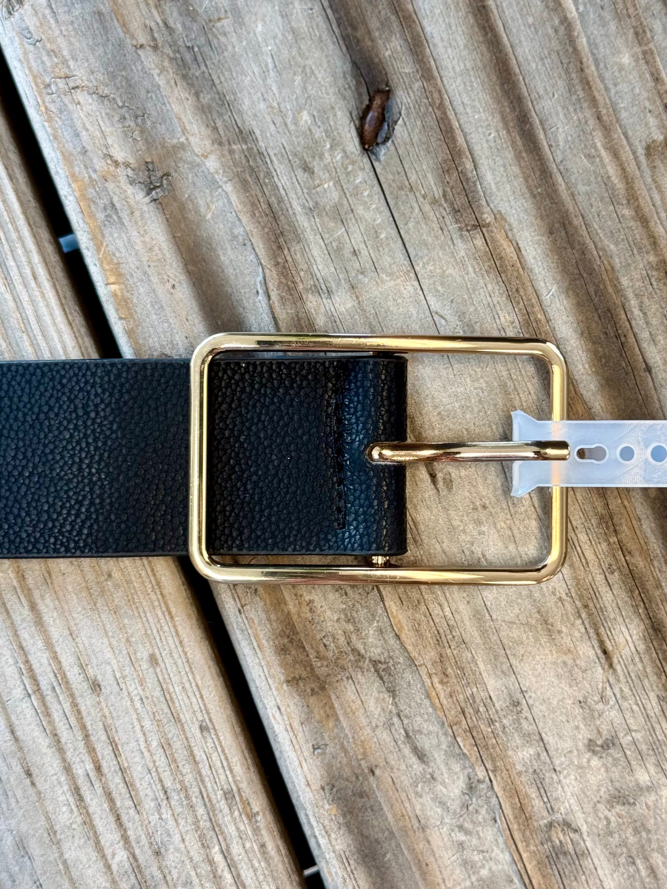 Rectangle Cut Out Buckle Belt-Black-Belts-Fame-The Silo Boutique, Women's Fashion Boutique Located in Warren and Grand Forks North Dakota