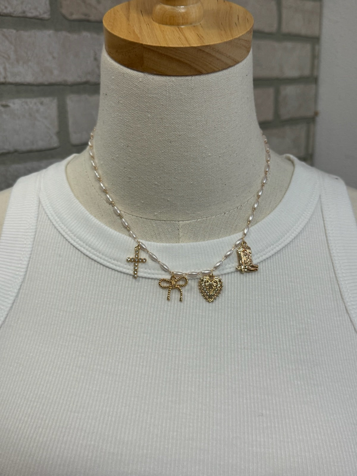 Mix Pearl Charm Necklace-Necklaces-Fame-The Silo Boutique, Women's Fashion Boutique Located in Warren and Grand Forks North Dakota