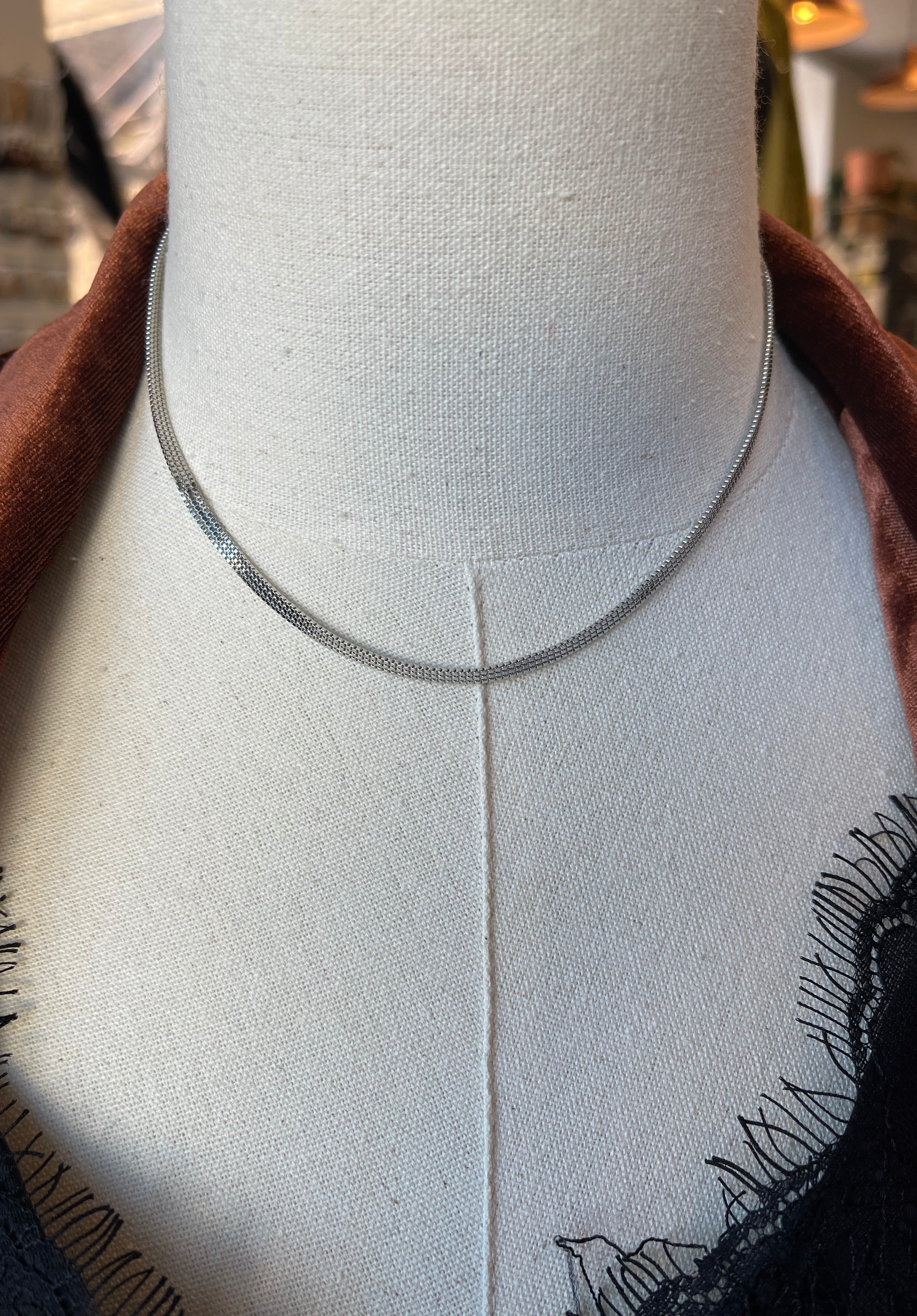 Kenze Single Simple Bone Necklace-Necklaces-kenze-The Silo Boutique, Women's Fashion Boutique Located in Warren and Grand Forks North Dakota