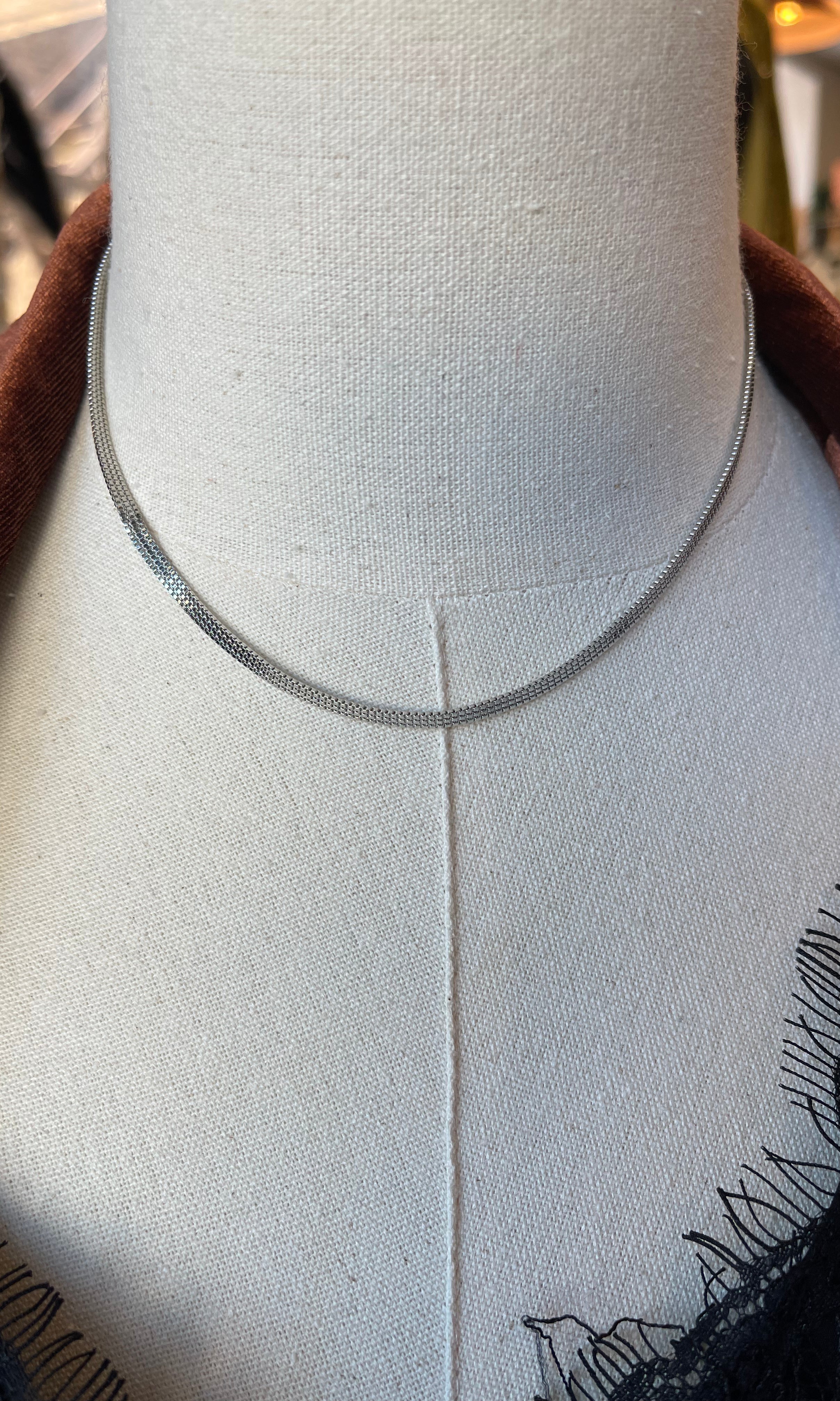 Kenze Single Simple Bone Necklace-Necklaces-kenze-The Silo Boutique, Women's Fashion Boutique Located in Warren and Grand Forks North Dakota