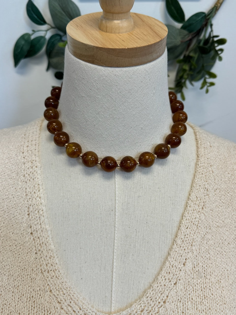 Resin Ball Necklace-Necklaces-Fame-The Silo Boutique, Women's Fashion Boutique Located in Warren and Grand Forks North Dakota
