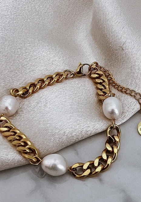 Beljoy Blinny Cuban Chain Pearl Bracelet-Bracelets-beljoy-The Silo Boutique, Women's Fashion Boutique Located in Warren and Grand Forks North Dakota
