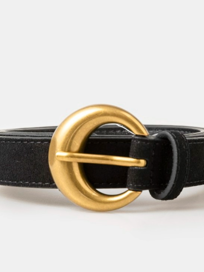 Round Gold Buckle Belt-Belts-Fame-The Silo Boutique, Women's Fashion Boutique Located in Warren and Grand Forks North Dakota